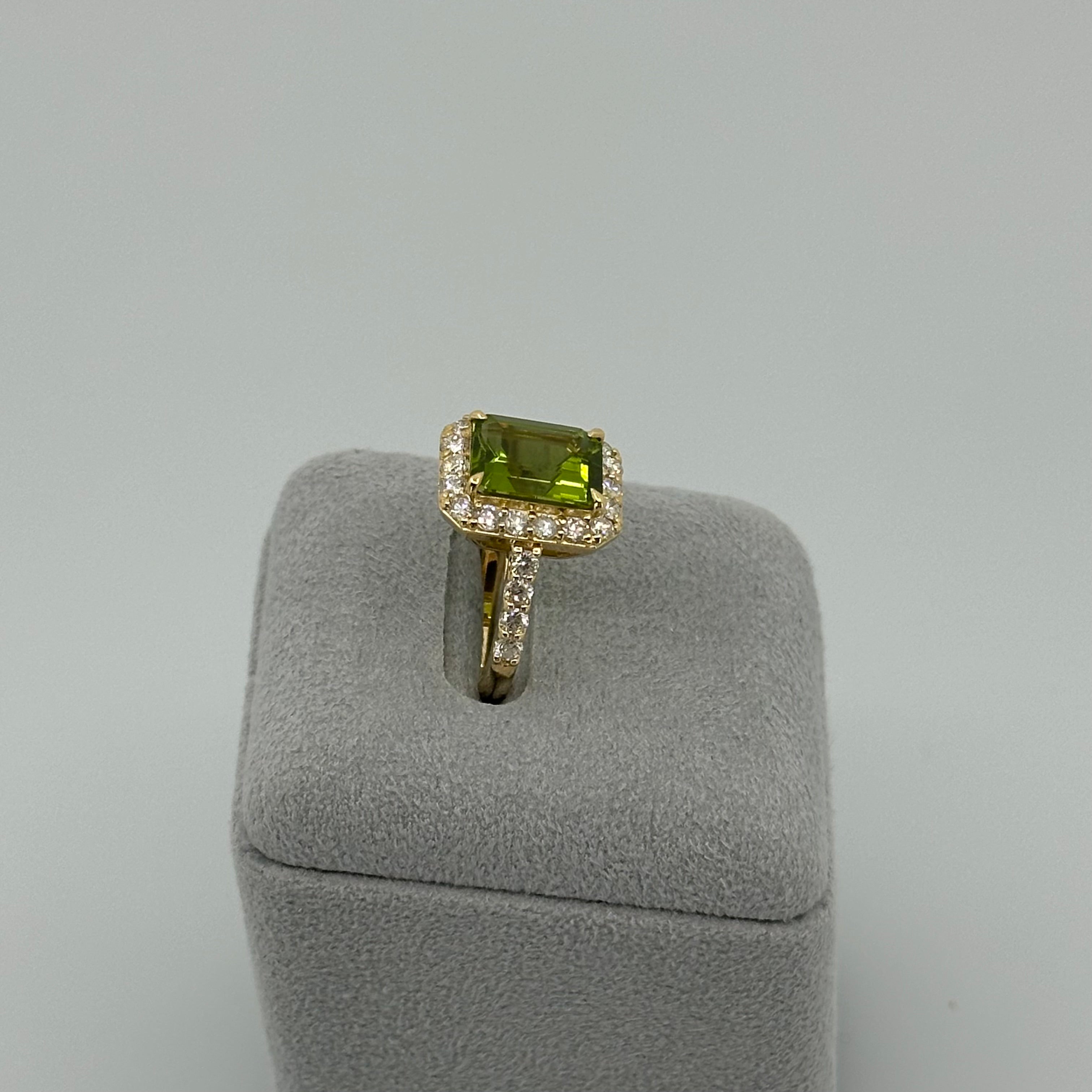 ぴの K14 ペリドットリング K14WG 大粒ペリドット 3.99ct ダイヤ 0.11ct リング【中古新品