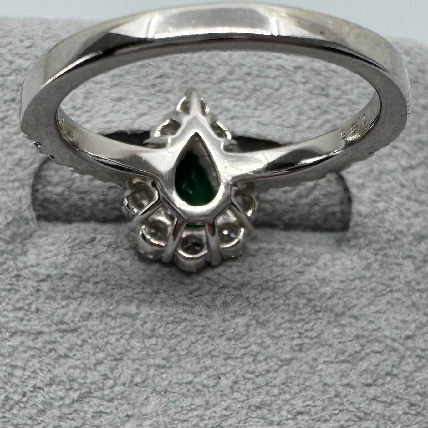 71［一点物］リング エメラルド 0.8ct PS PT