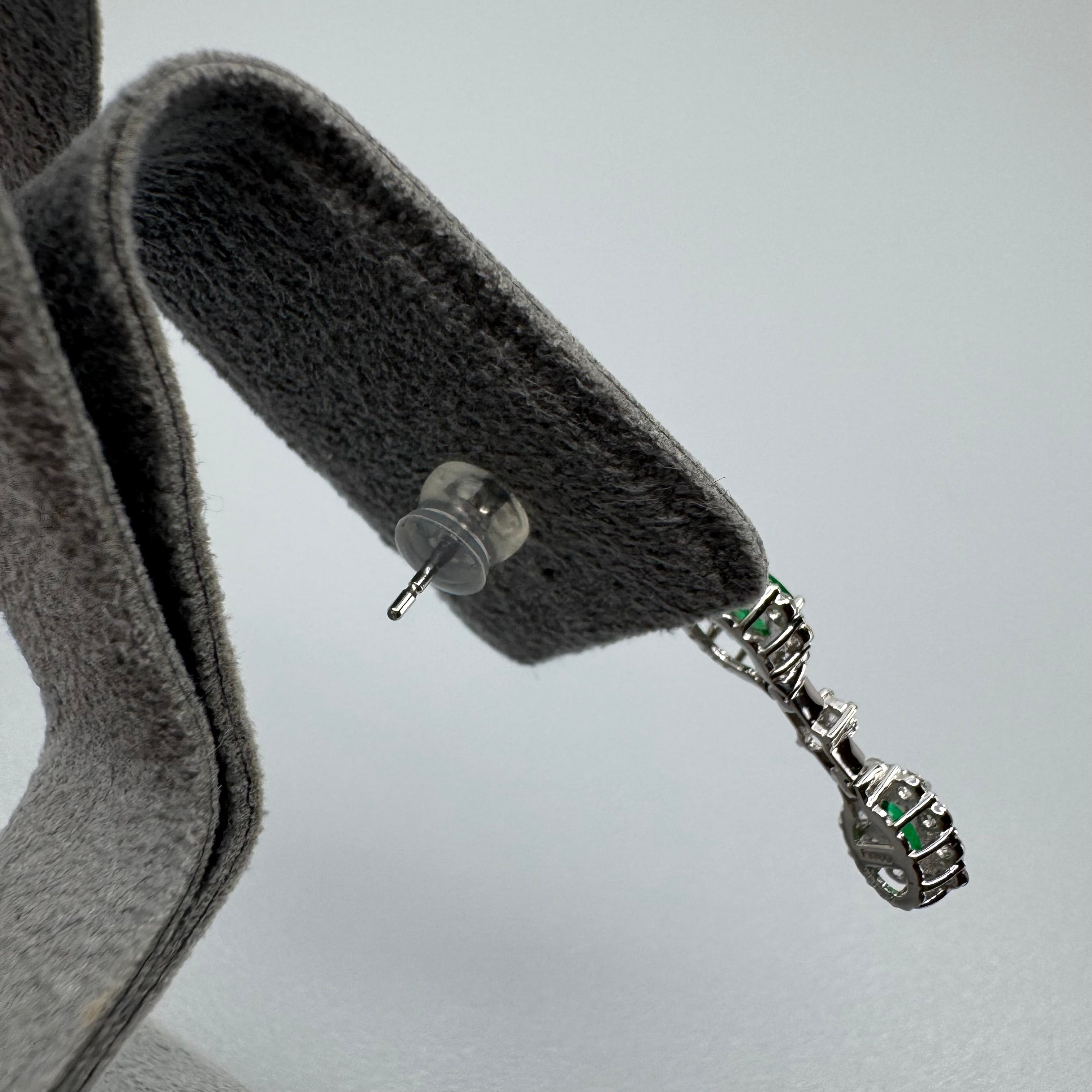 33［一点物］ピアス エメラルド 0.6ct×2 OV PT