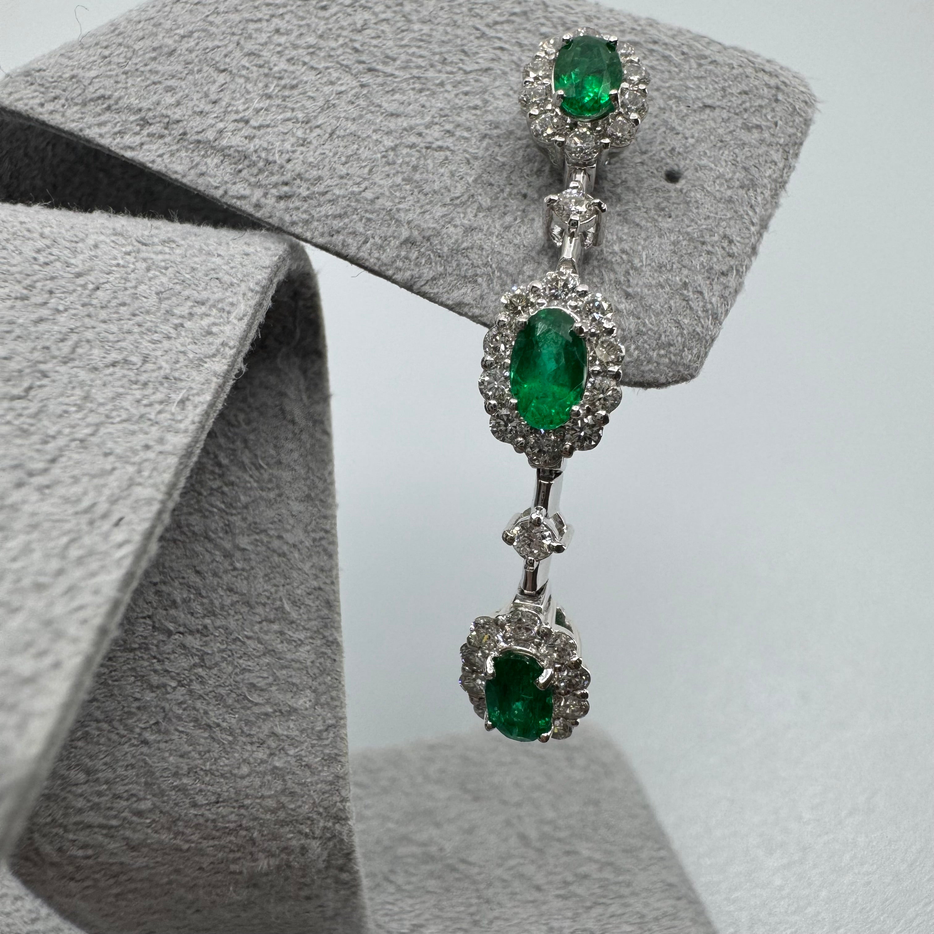 33［一点物］ピアス エメラルド 0.6ct×2 OV PT