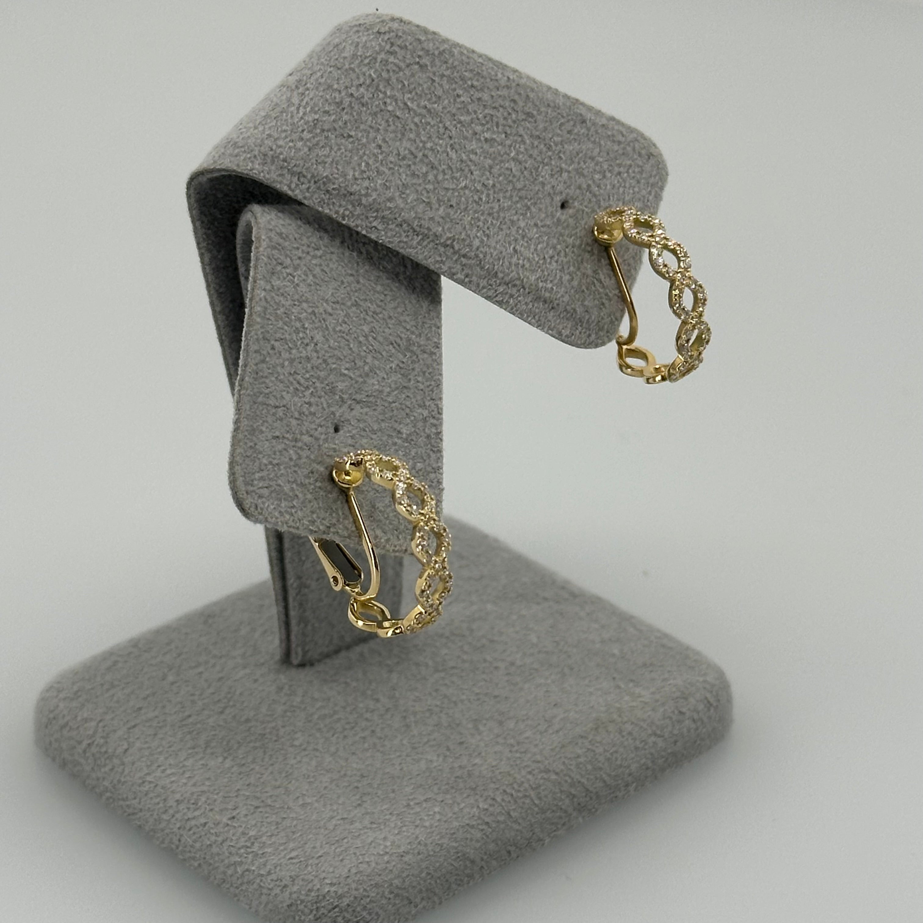 ［アポトラ］ピアス ダイヤ