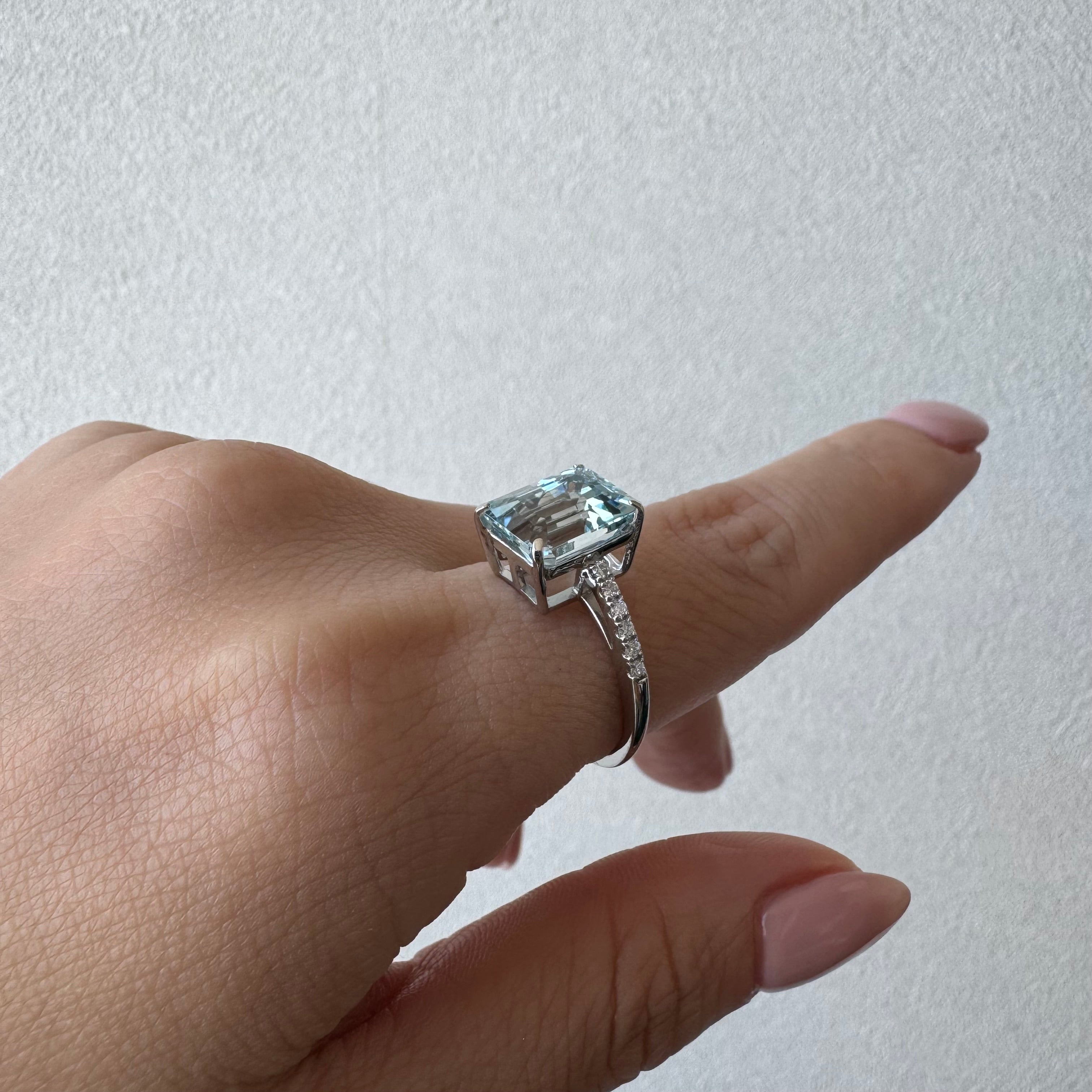 ［フロリナ］リング モルガナイト/アクア/ペリドット 2ct前後 SQ