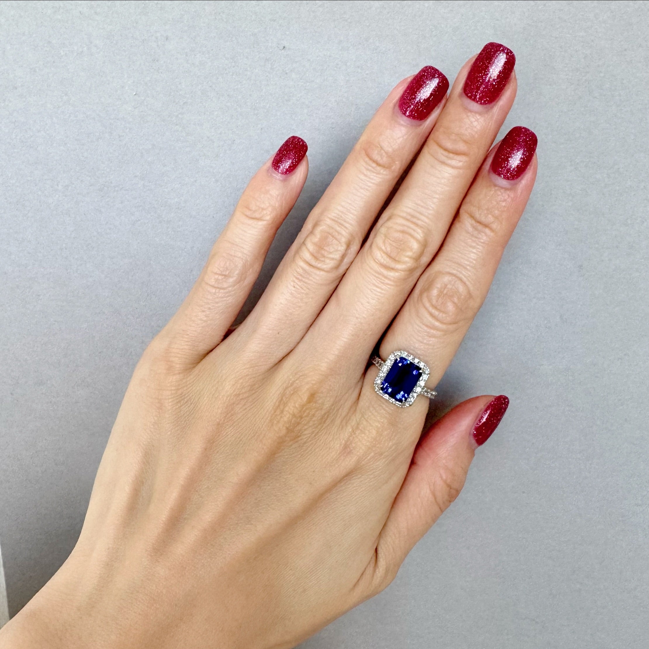 195［一点物］リング タンザナイト 4.2～4.8ct SQ PT