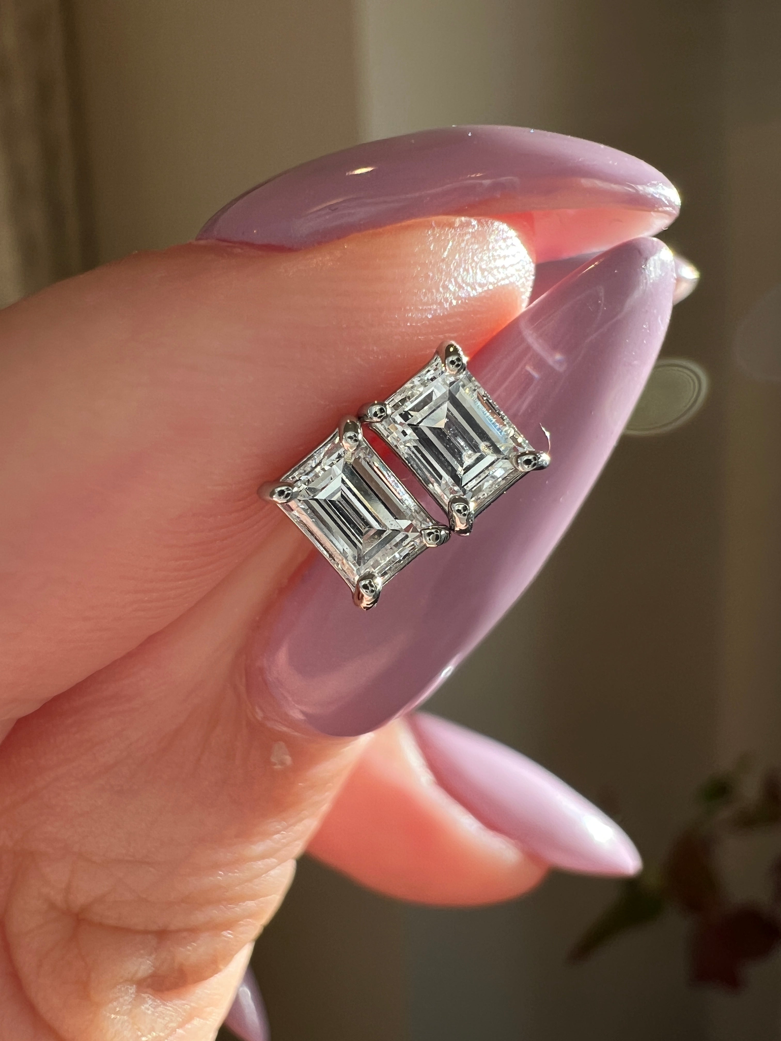 コリンヌ スクエアシェイプ PT ピアス｜AYAKO SAKURAI（櫻井 彩子（サクライ アヤコ））公式通販サイト