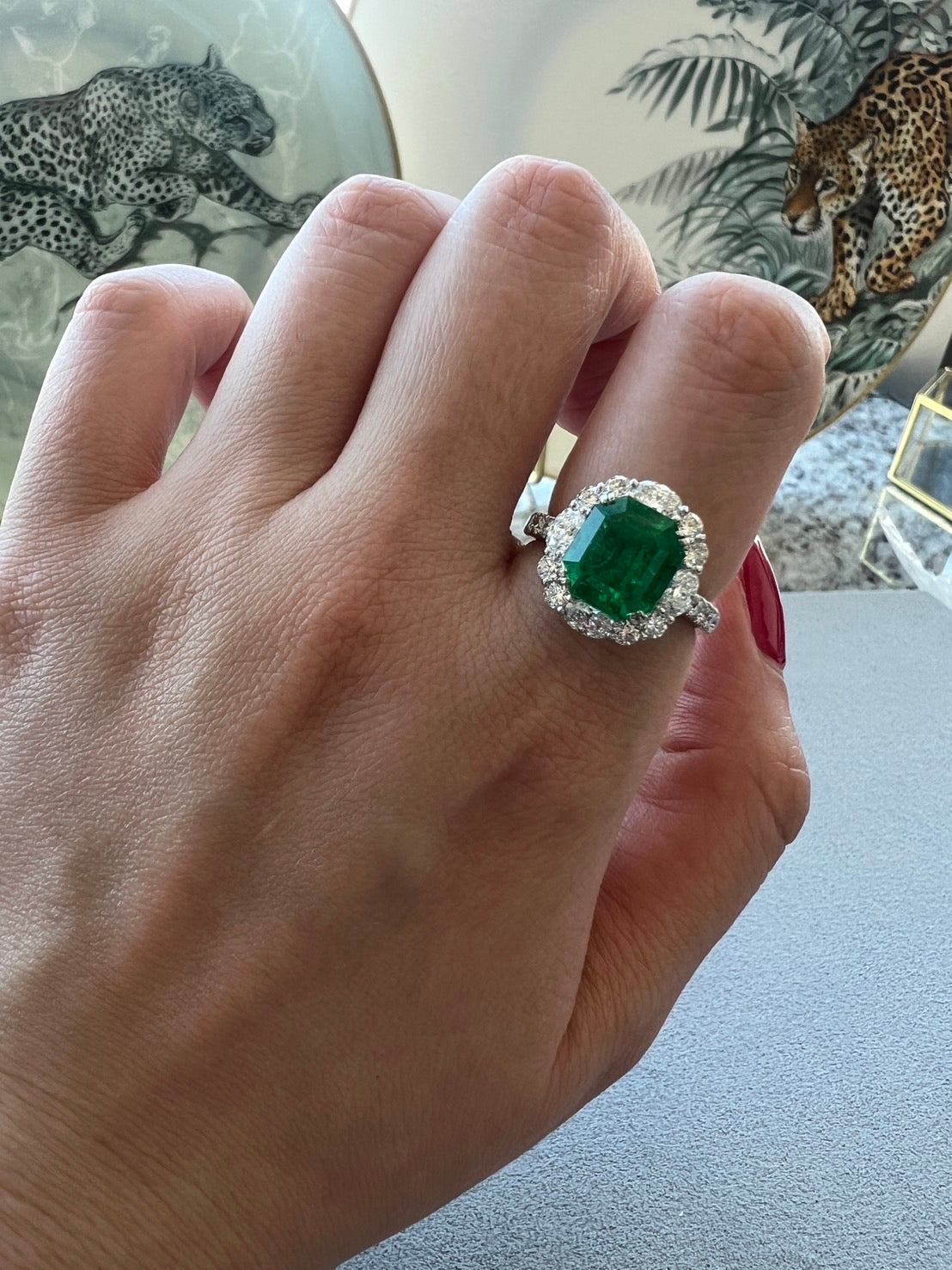 72-ハイジュエリー 特品 色濃い エメラルドリング EM3.4ct前後 SQ PT〜 MUZO GREEN GRS｜AYAKO SAKURAI（櫻井 彩子（サクライ アヤコ））公式通販サイト