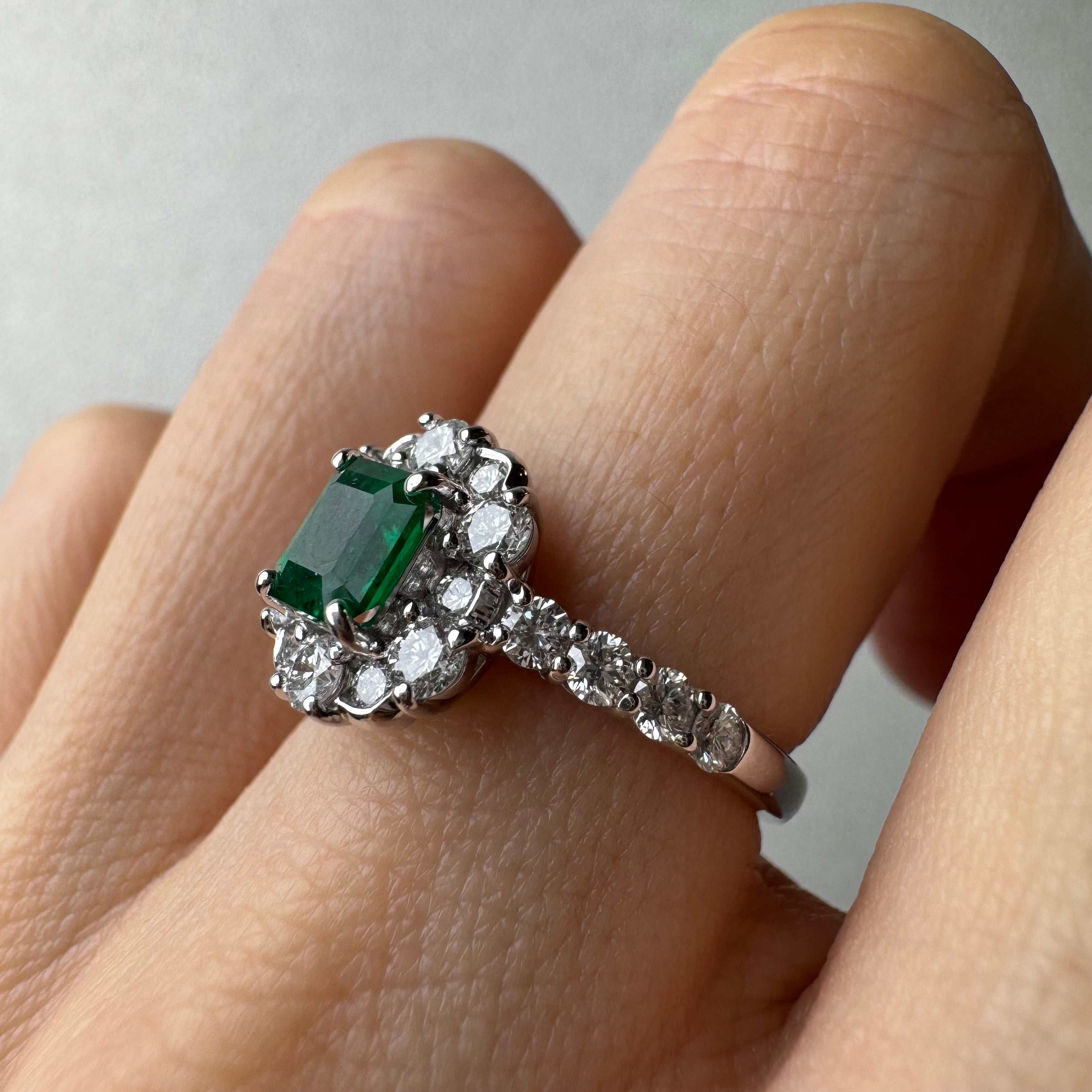 54［一点物/マノン］リング エメラルド 0.6ct前後 SQ PT