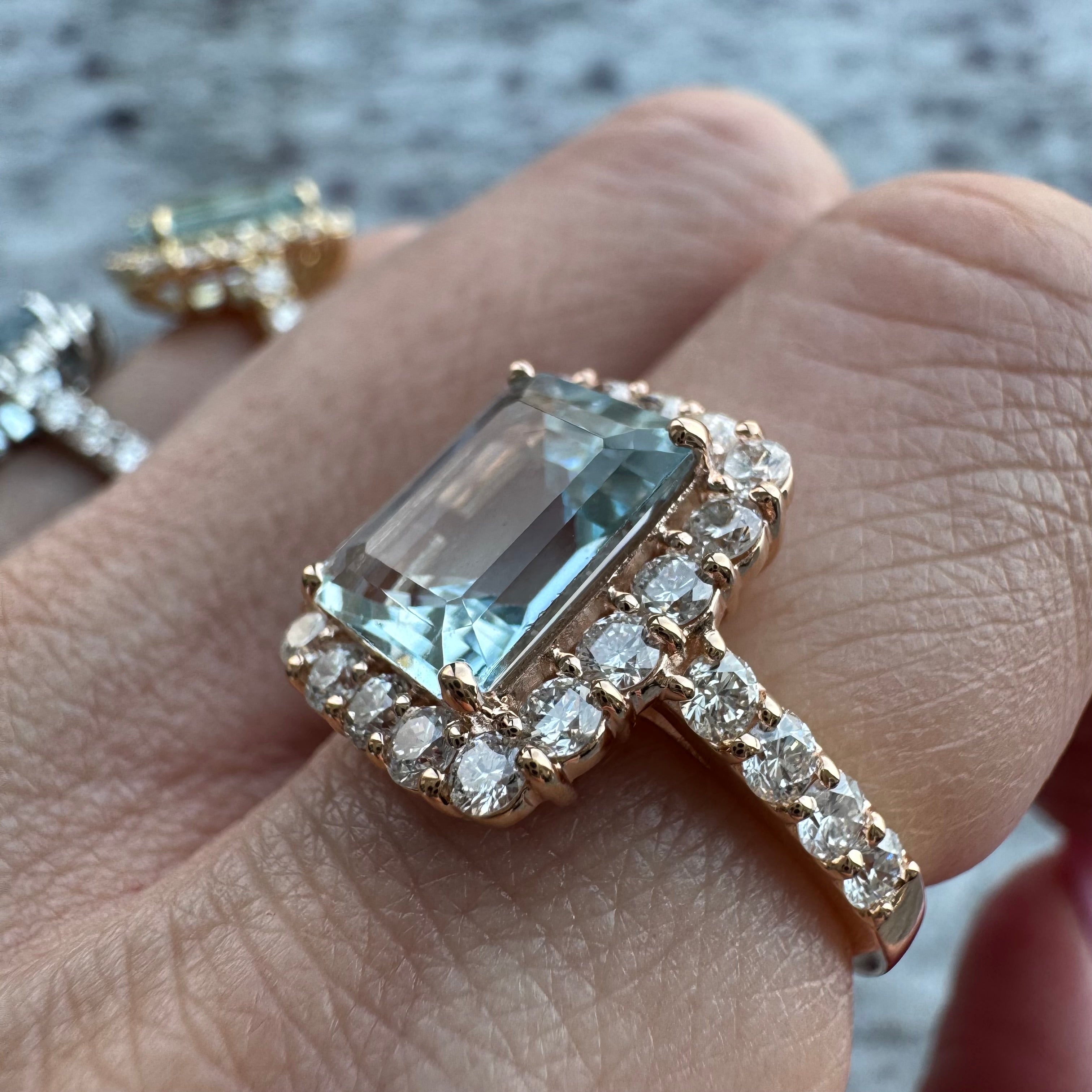 ［湖のドレス］リング アクアマリン