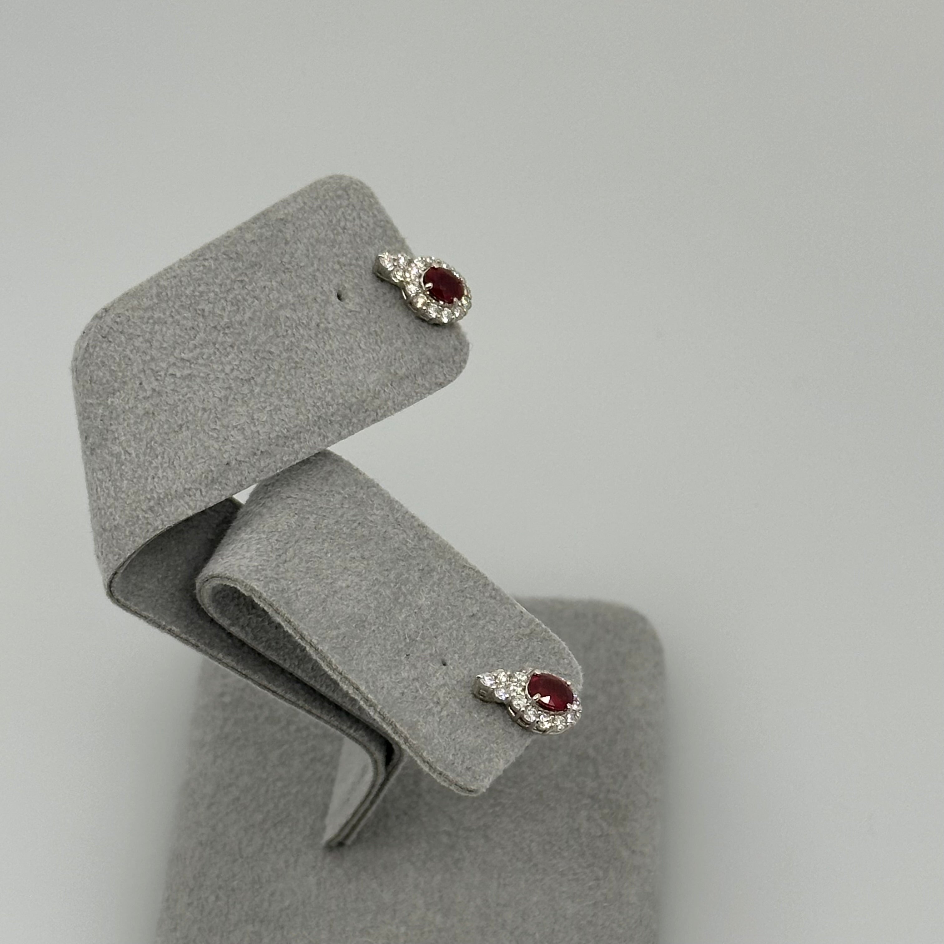 ［即納/一点物］ピアス ルビー 0.3ct前後×2 OV PT