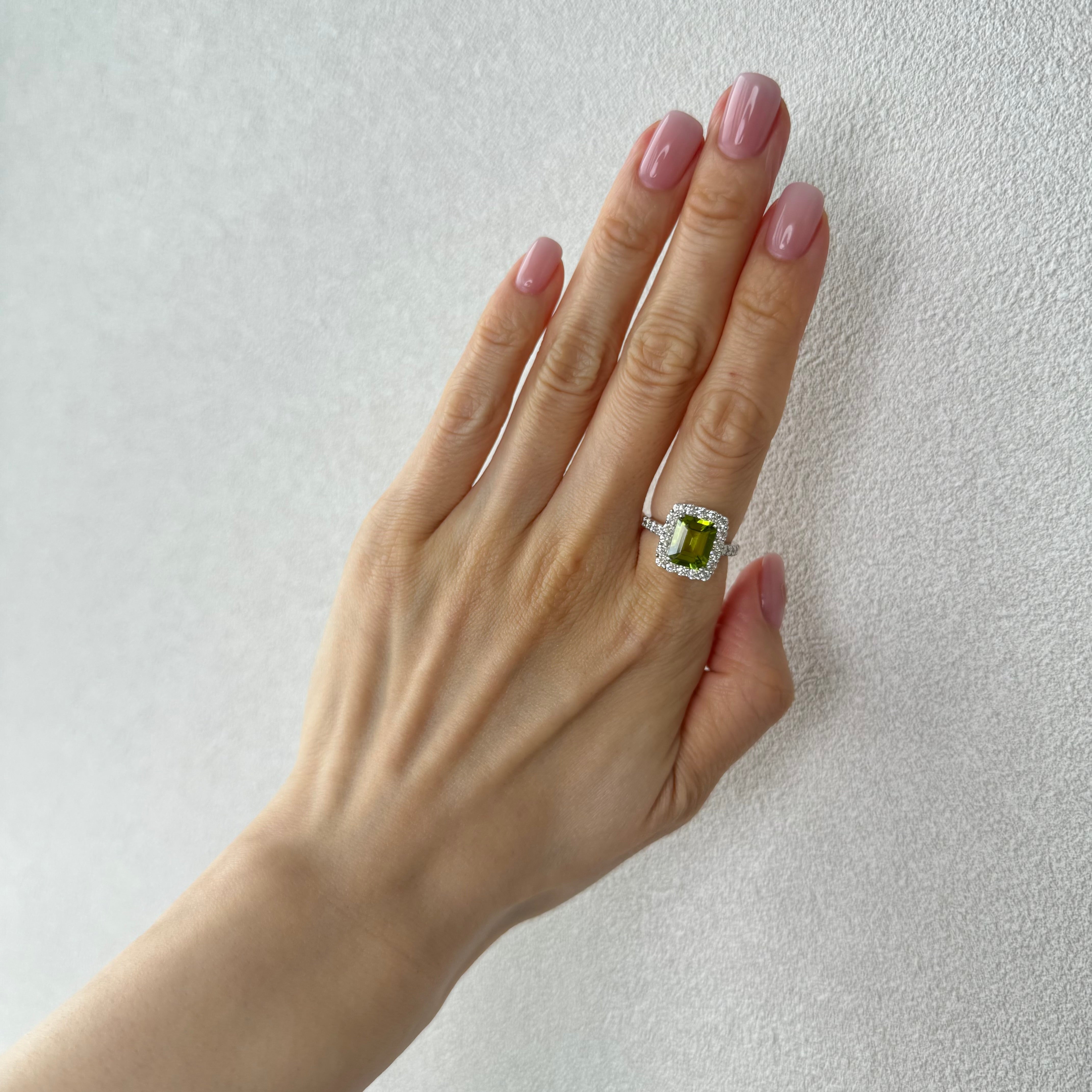 ［チュチュの音色］ リング ペリドット