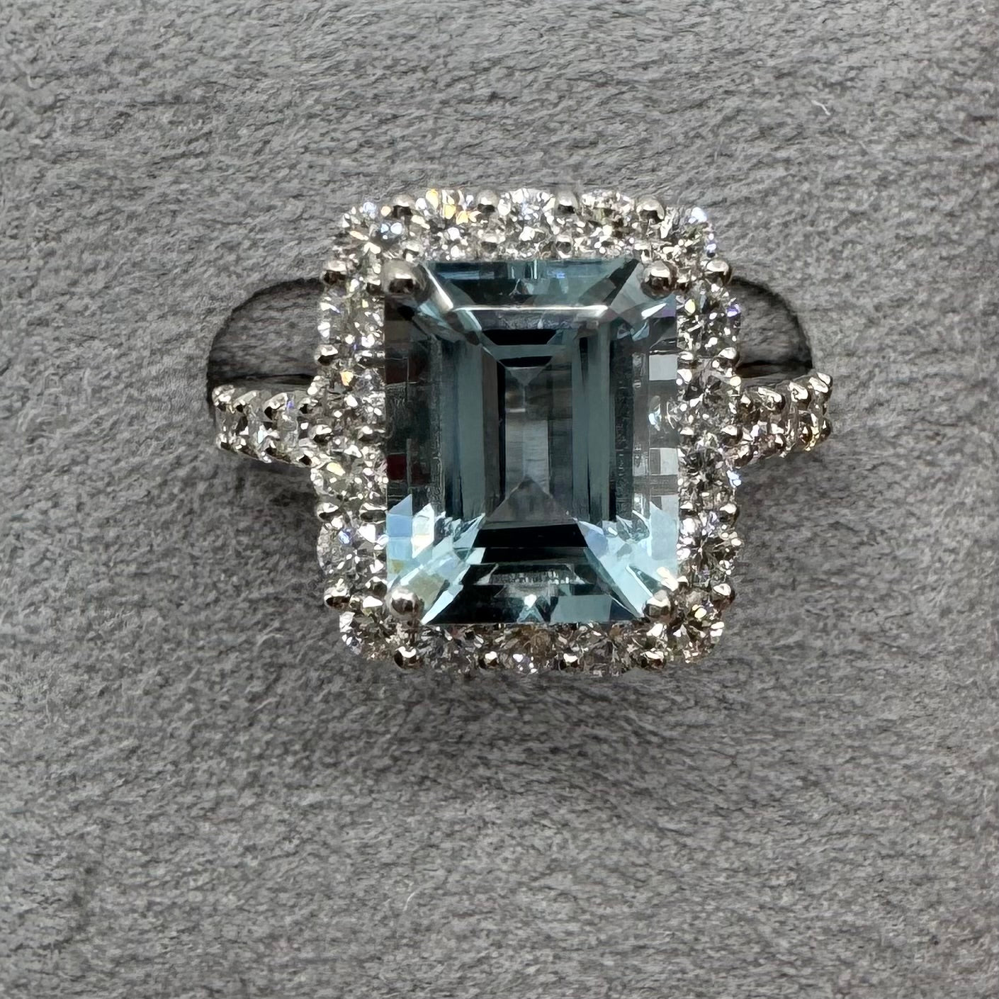 ［湖のドレス］リング アクアマリン