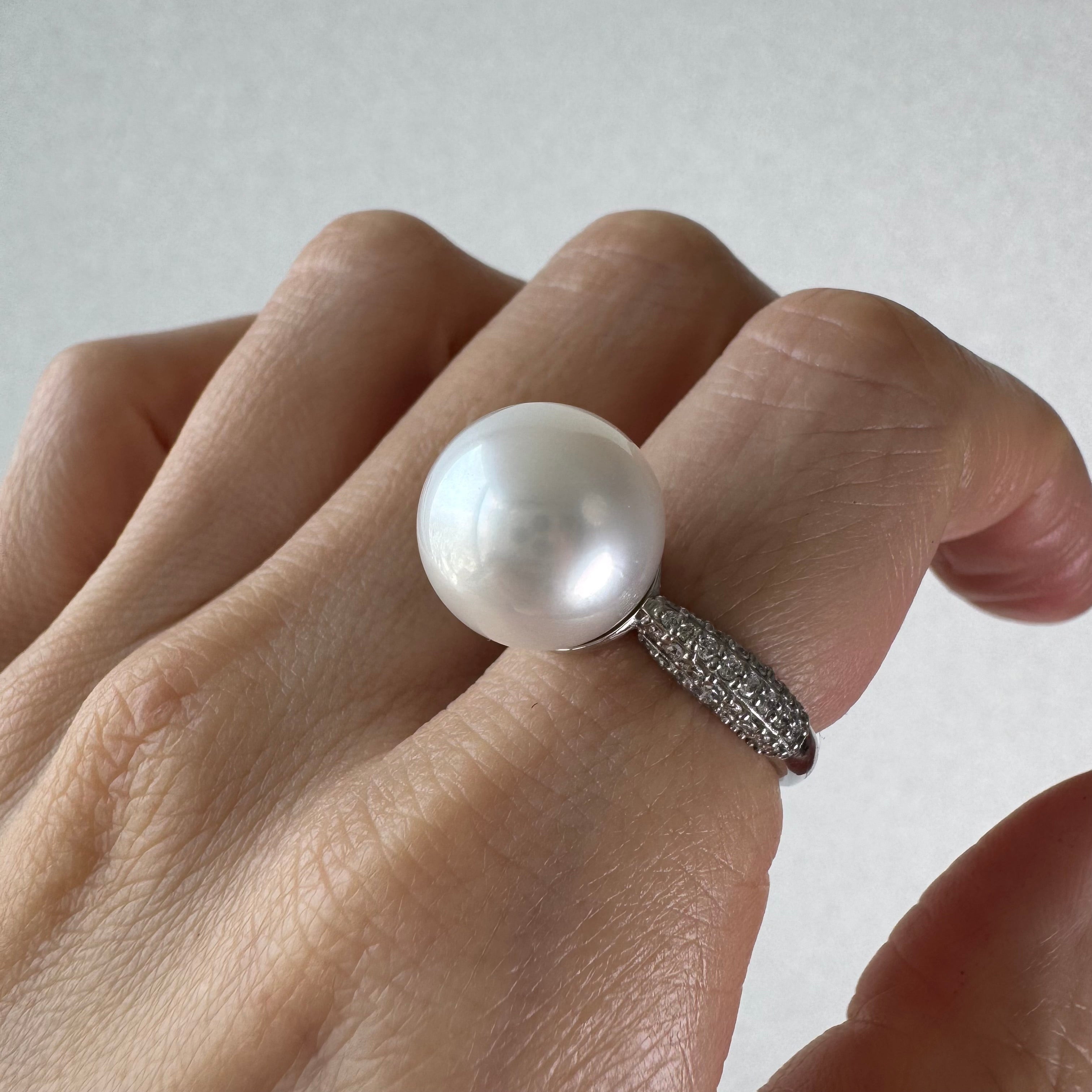 ［サンベリーナパヴェ］リング 南洋真珠 13ミリ