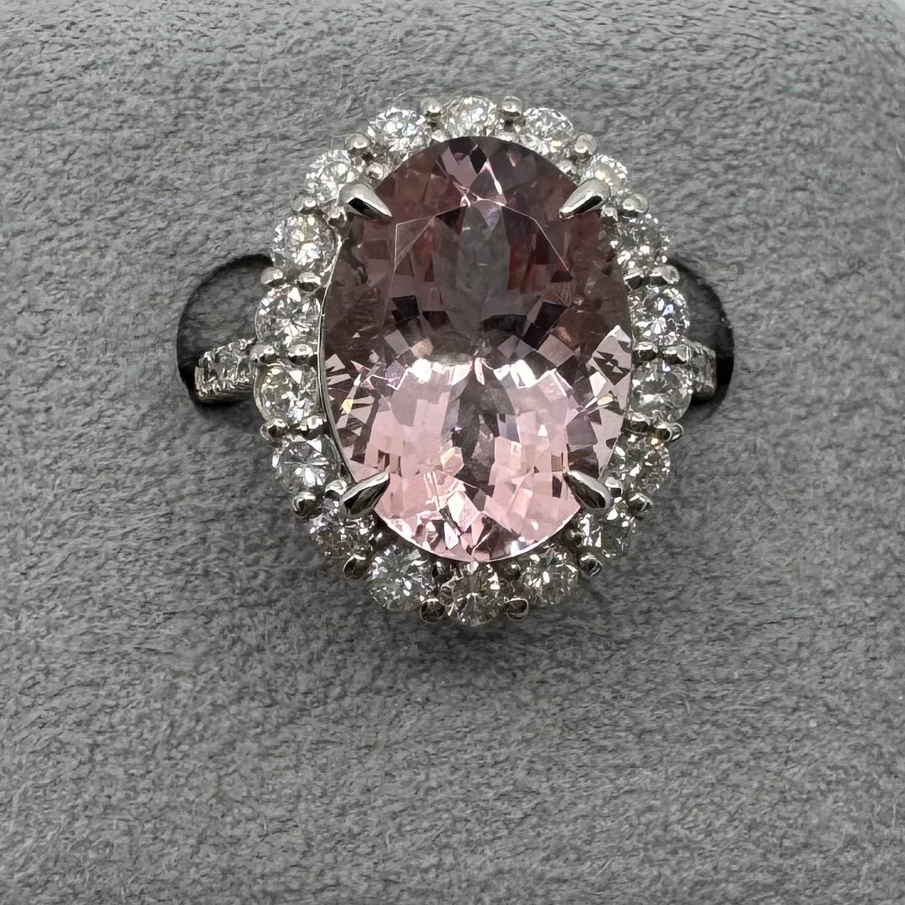 146［一点物］リング モルガナイト 中石5.3ct OV PT