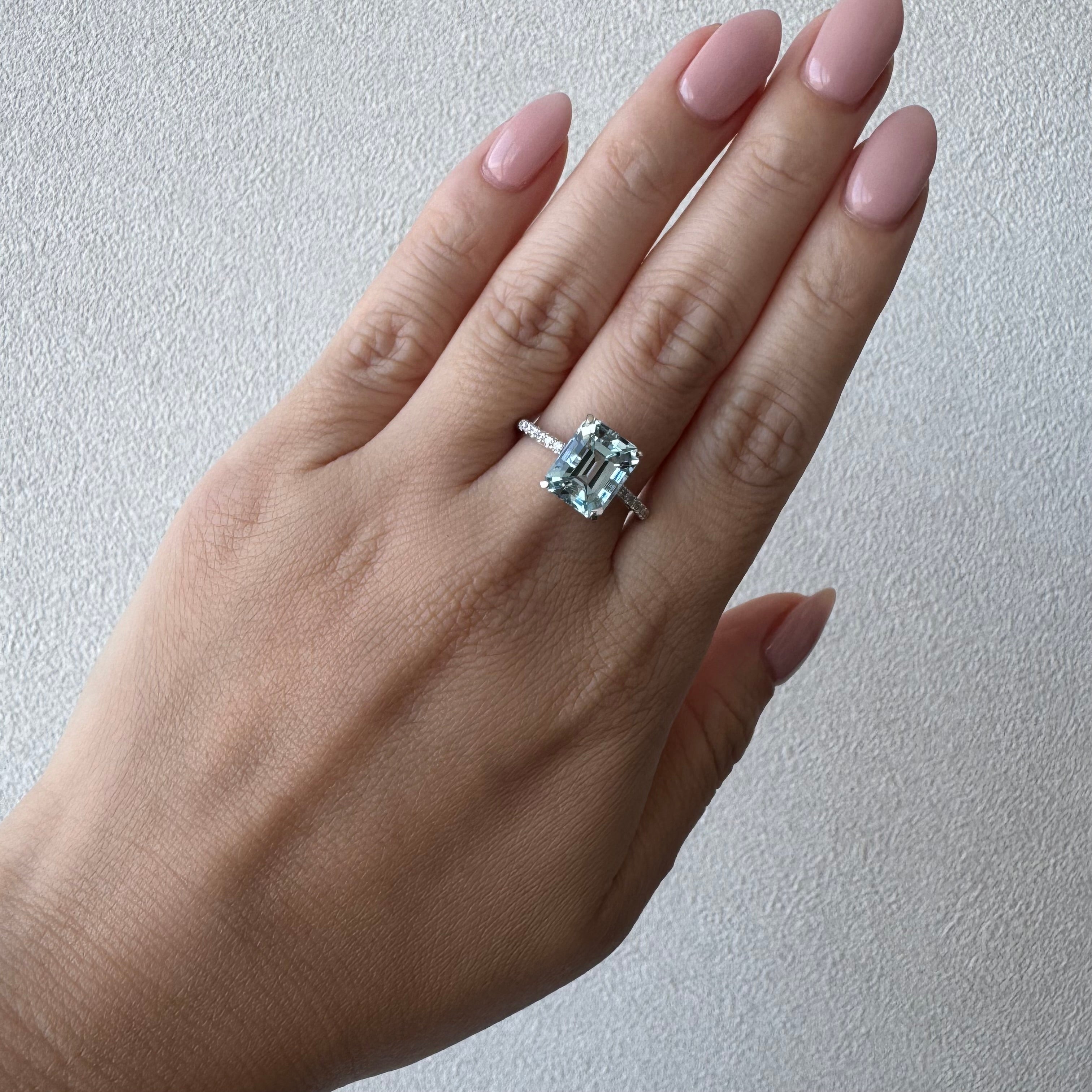 ［フロリナ］リング モルガナイト/アクア/ペリドット 2ct前後 SQ