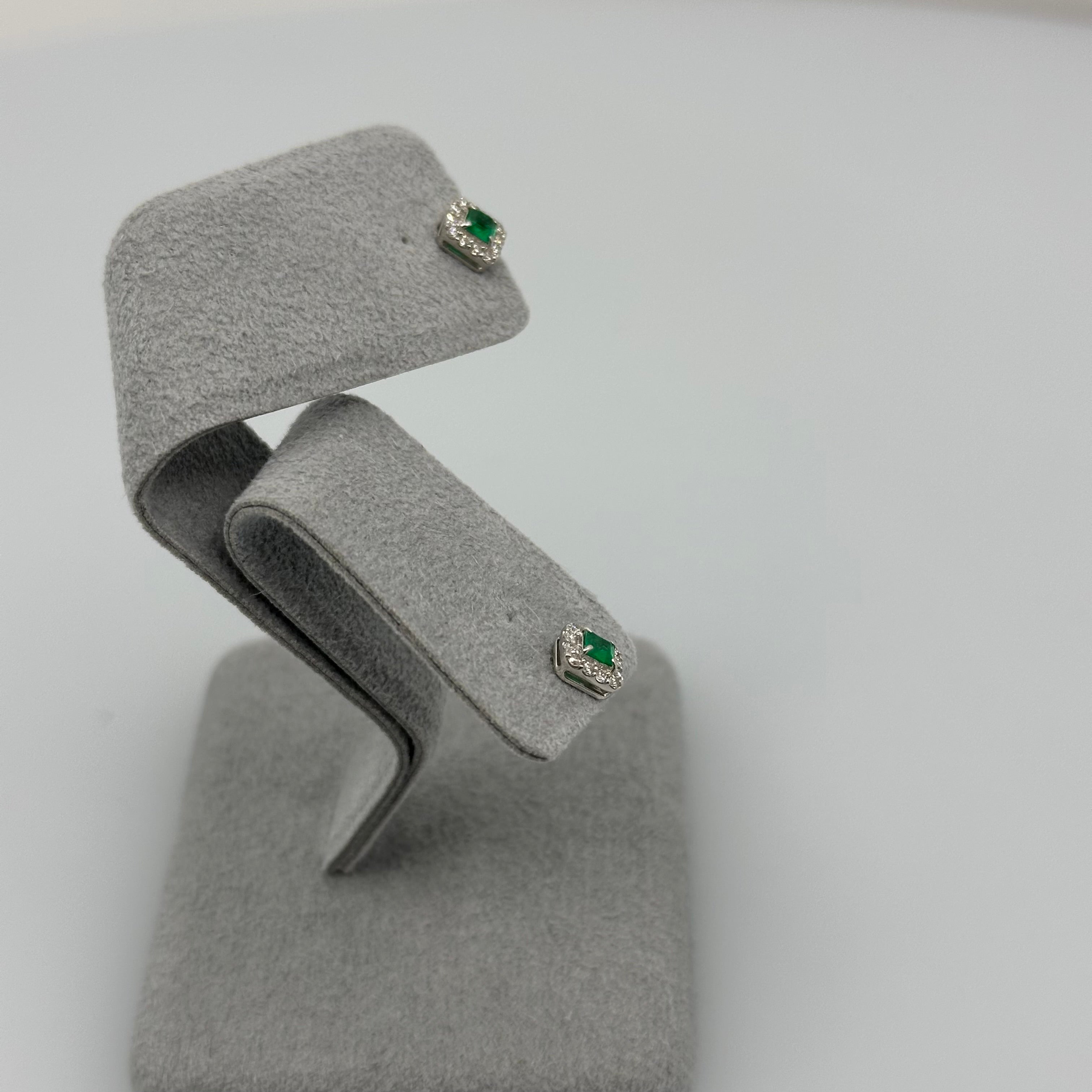 306［一点物］ピアス エメラルド 0.1ct×2 SQ