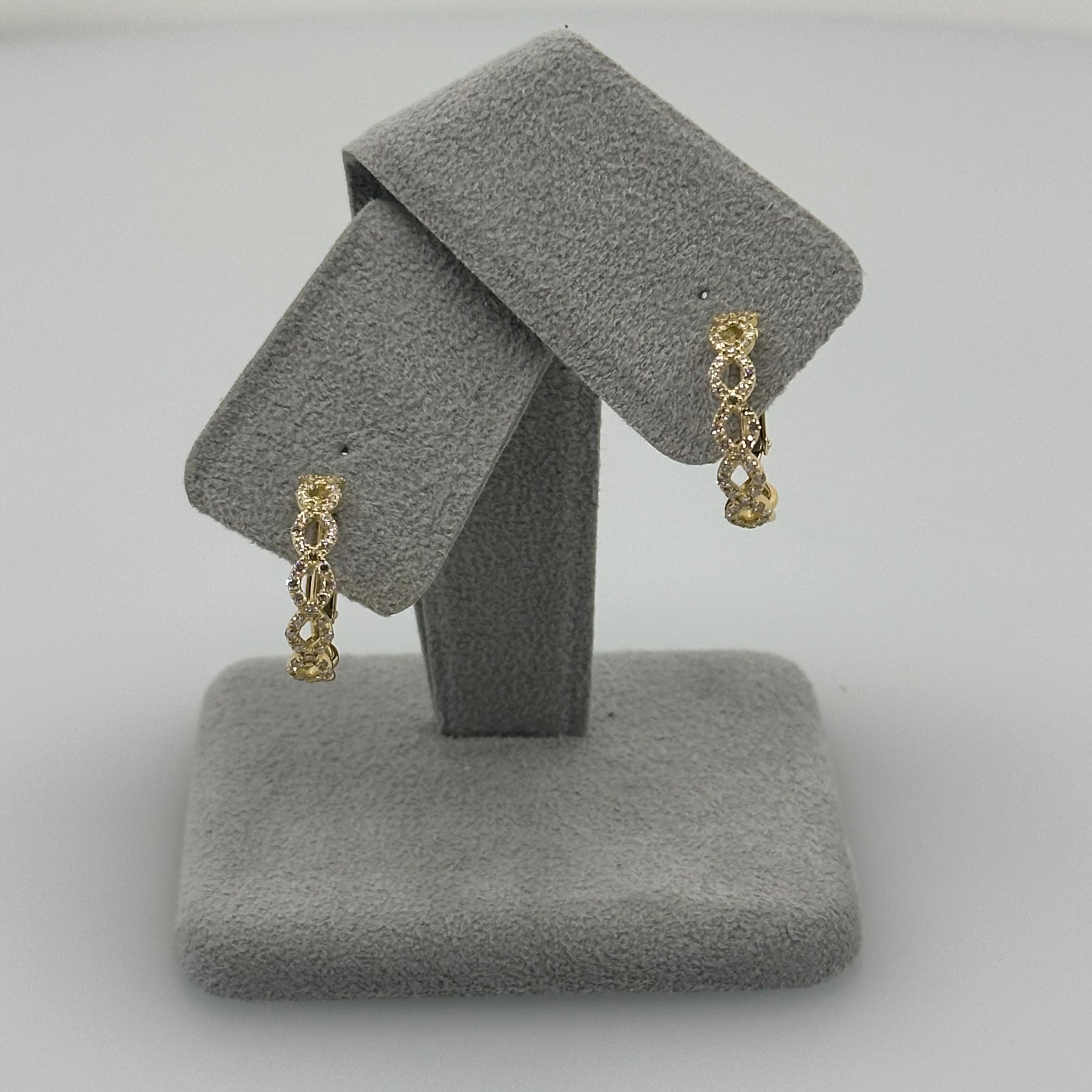 ［アポトラ］ピアス ダイヤ