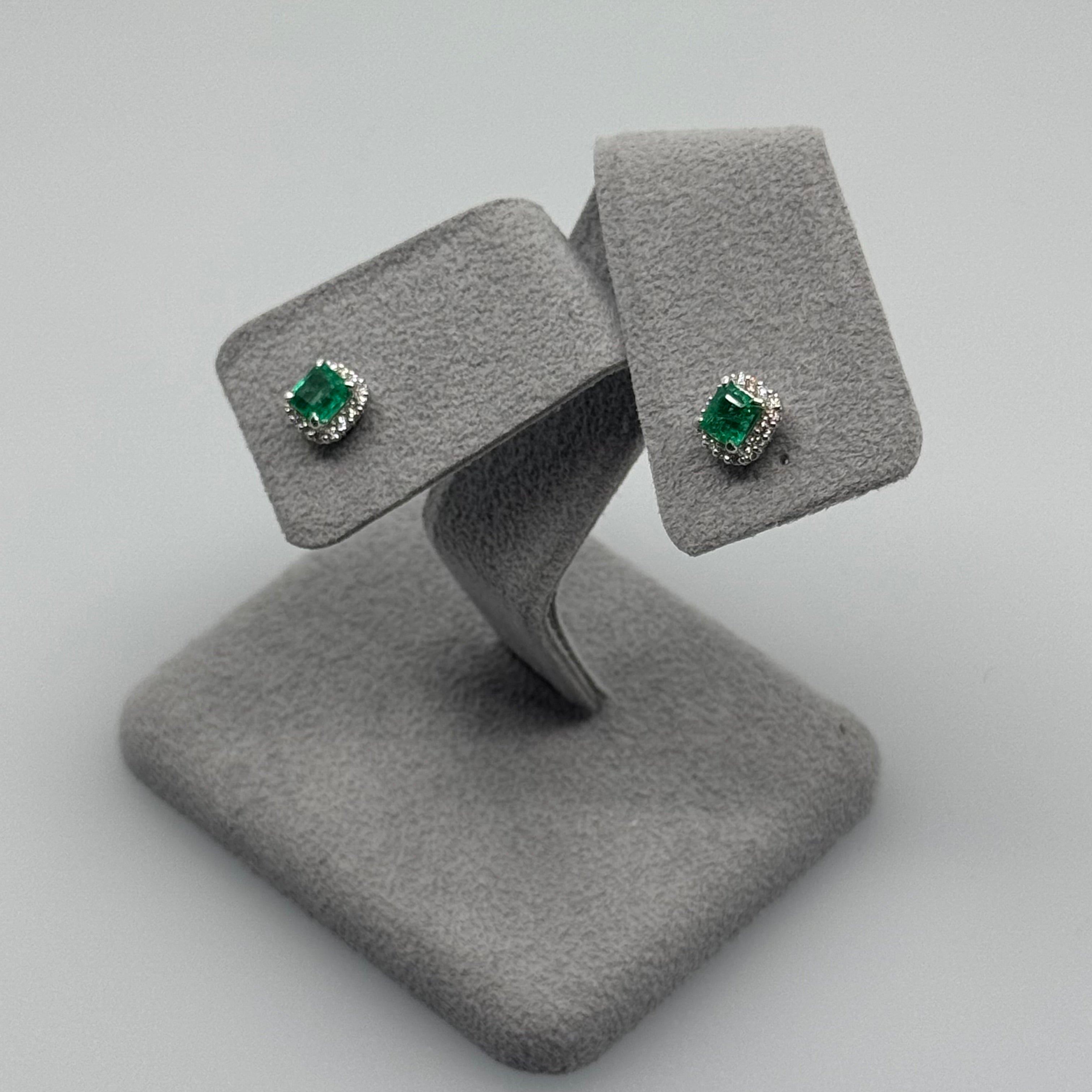 41［一点物/エムロード］ピアス エメラルド 0.4ct×2 SQ PT