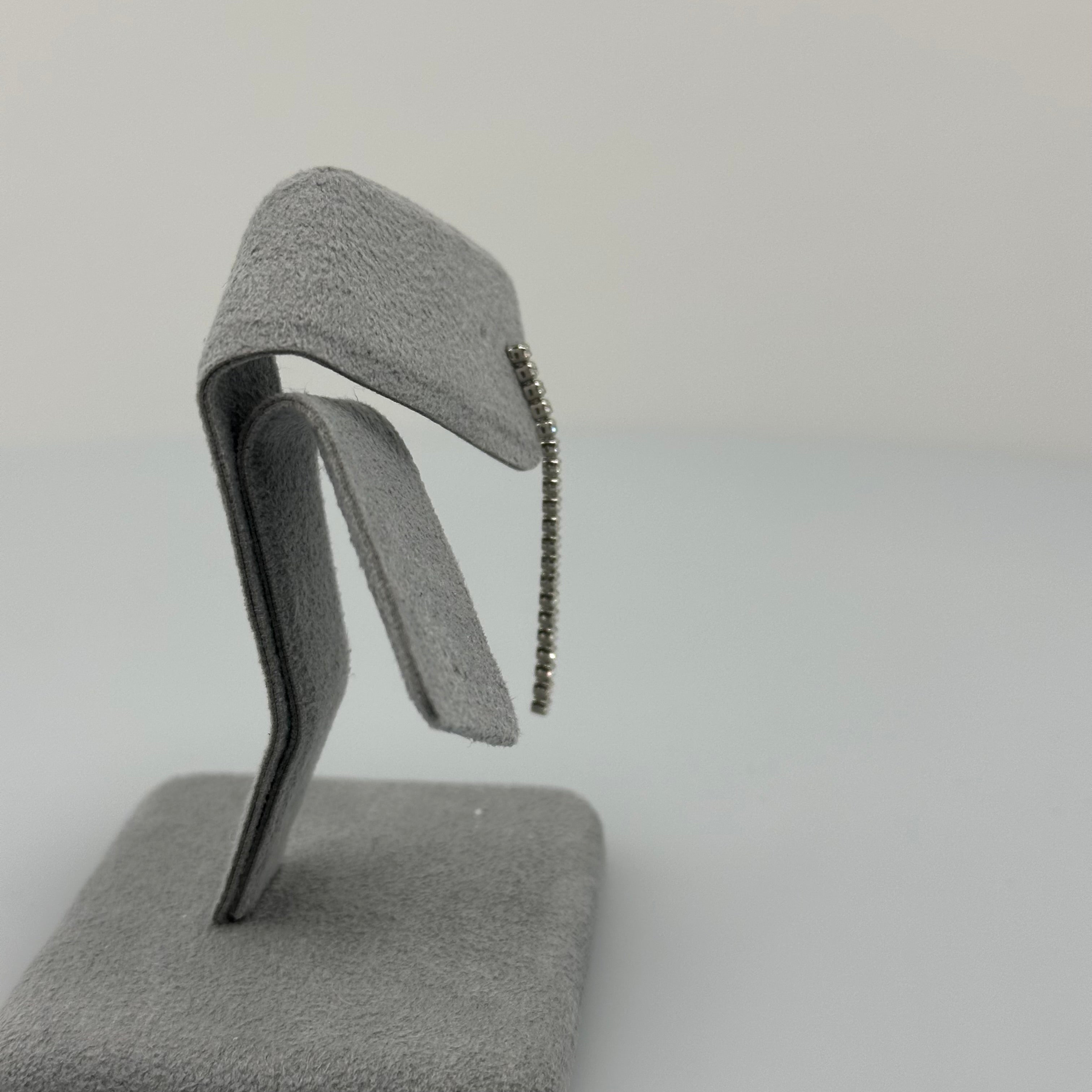 ［エタンスレ］ピアス ダイヤ  0.5ct前後×2