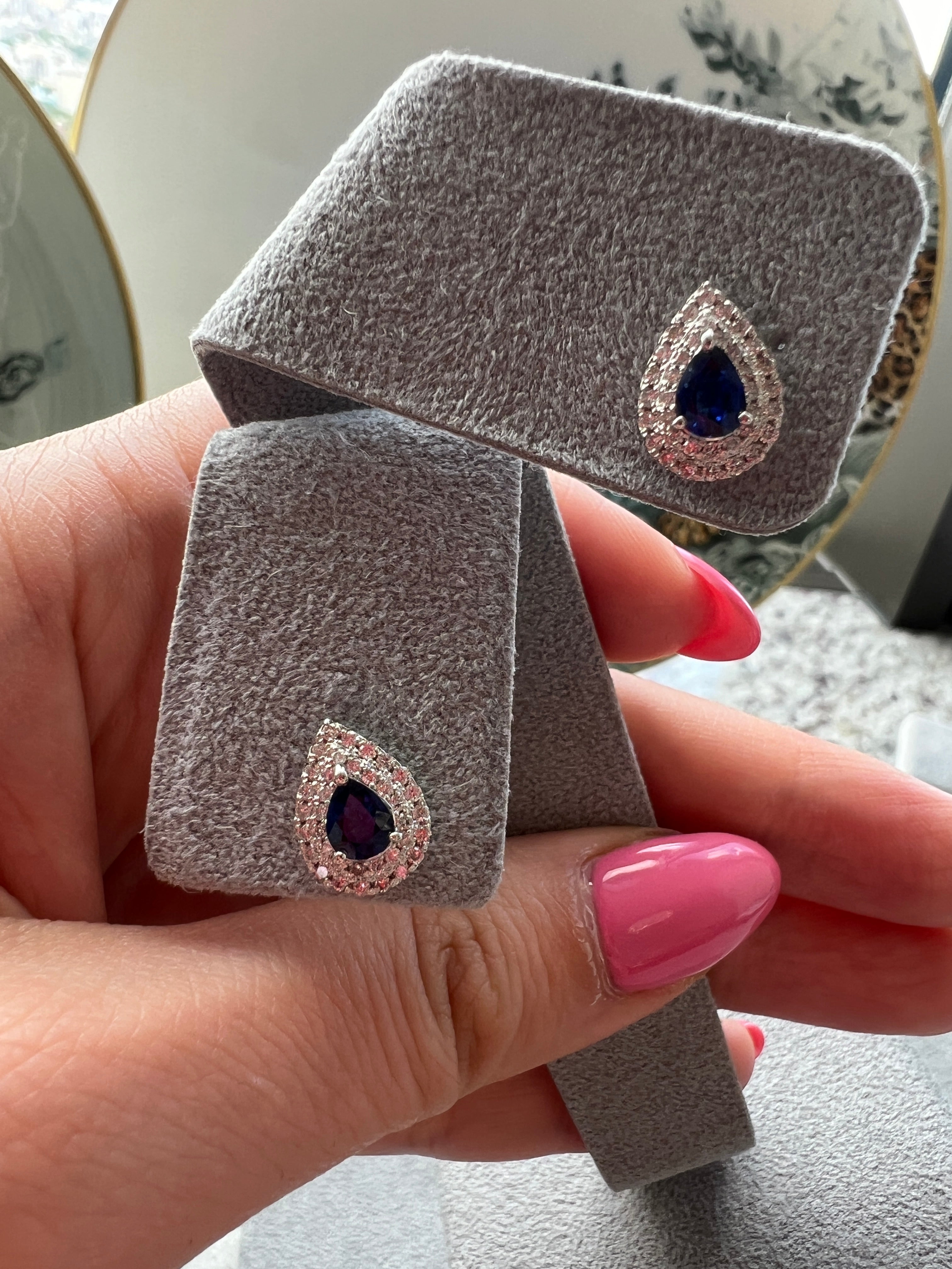 サファイアの散歩道