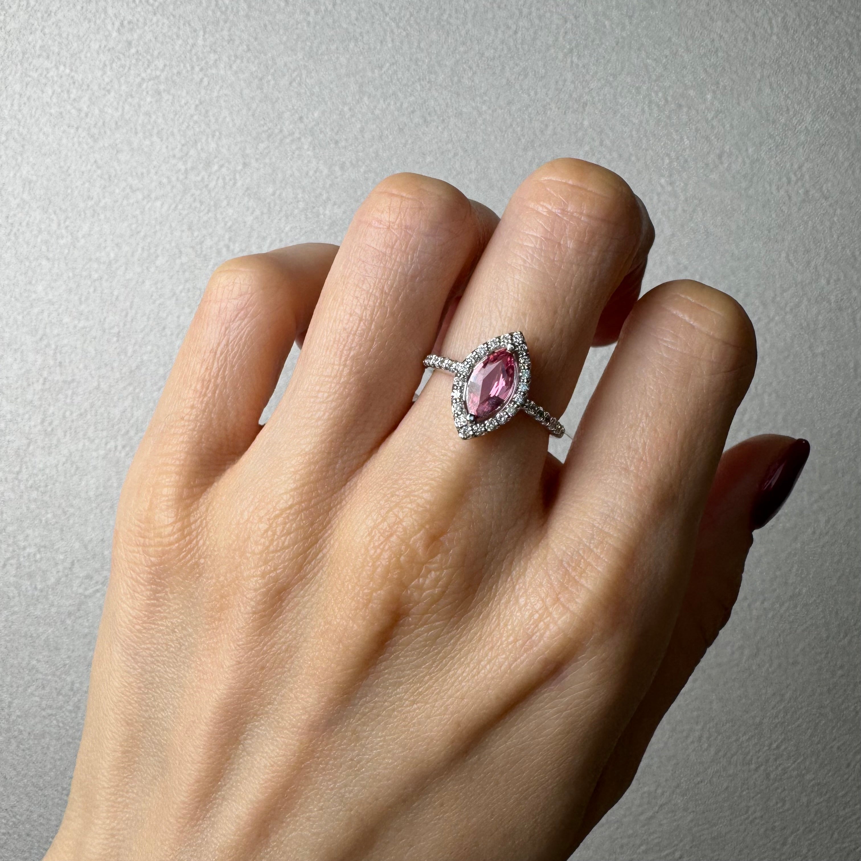 142［一点物］パパラチアサファイア 0.9ct前後 MQ リング