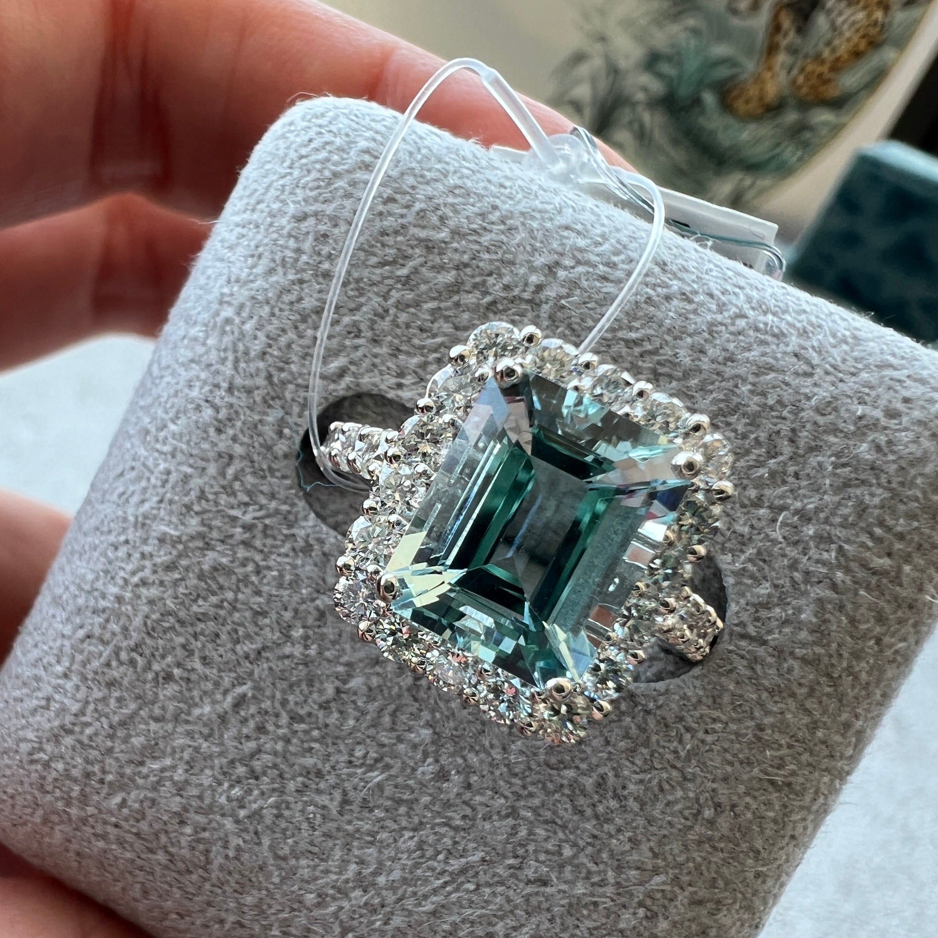 アクアマリンの歌声