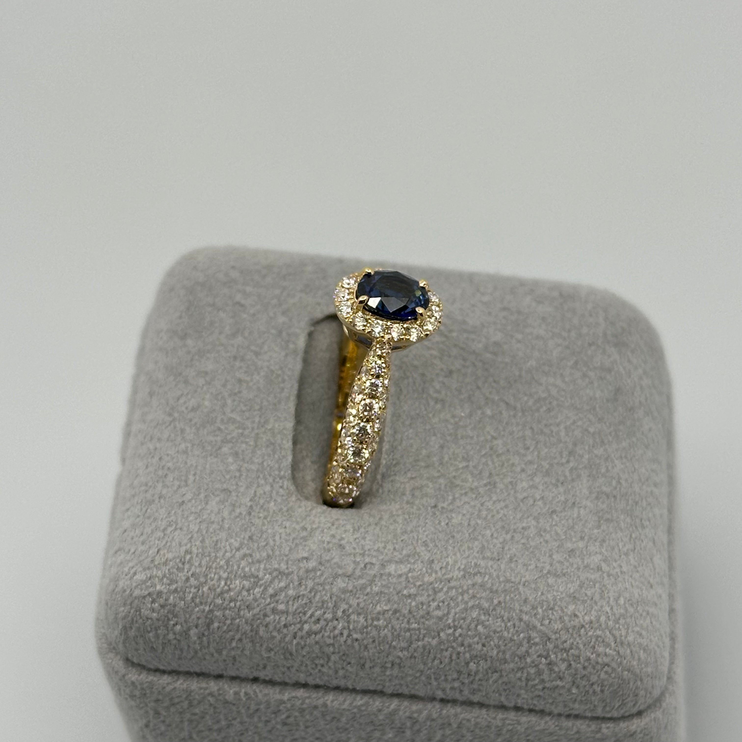 119［一点物/パリの小路］リング ロイヤルブルーサファイア 0.8ct OV K18YG