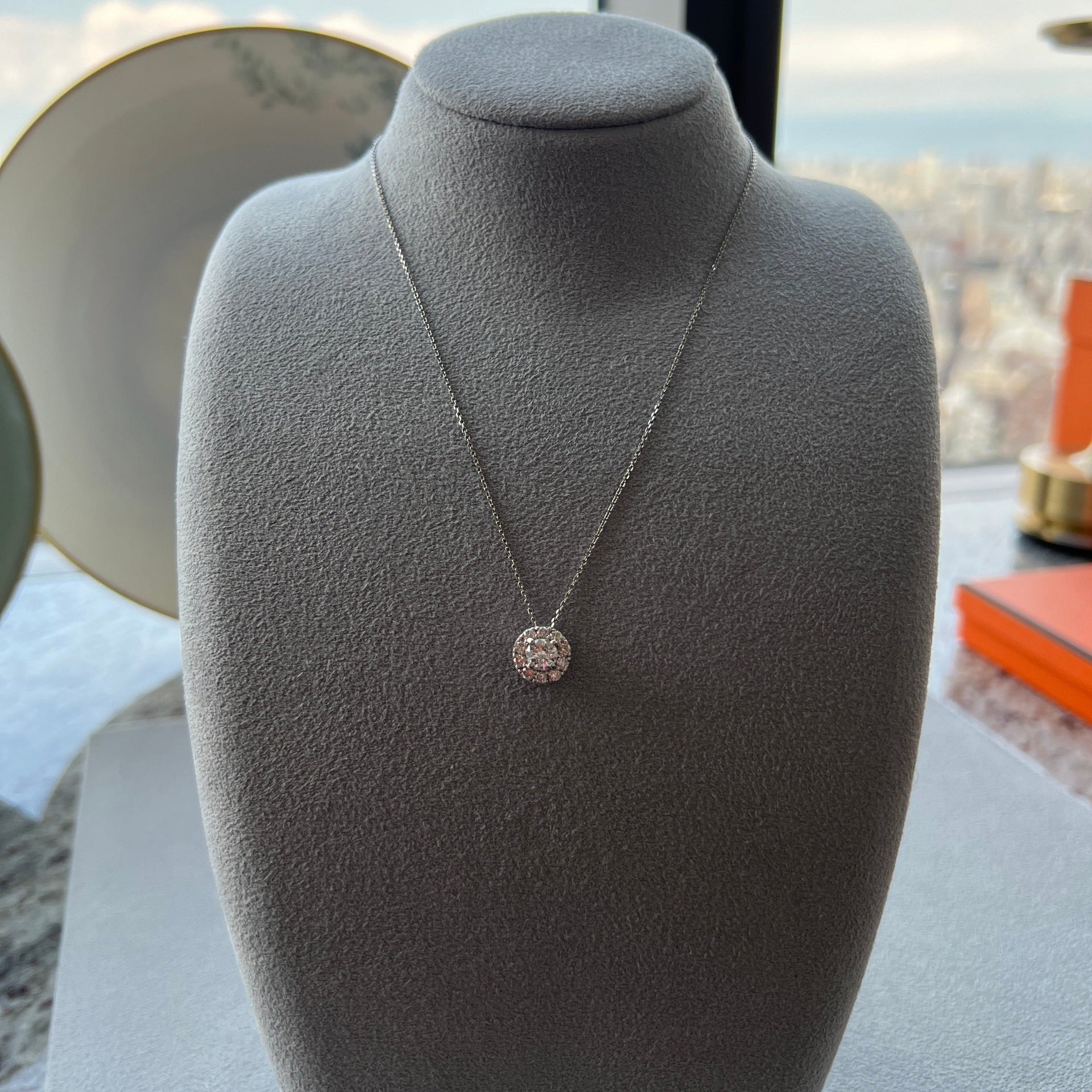 ポインターパヴェ］ネックレス ダイヤ 中石0.5ct – AYAKO SAKURAI 