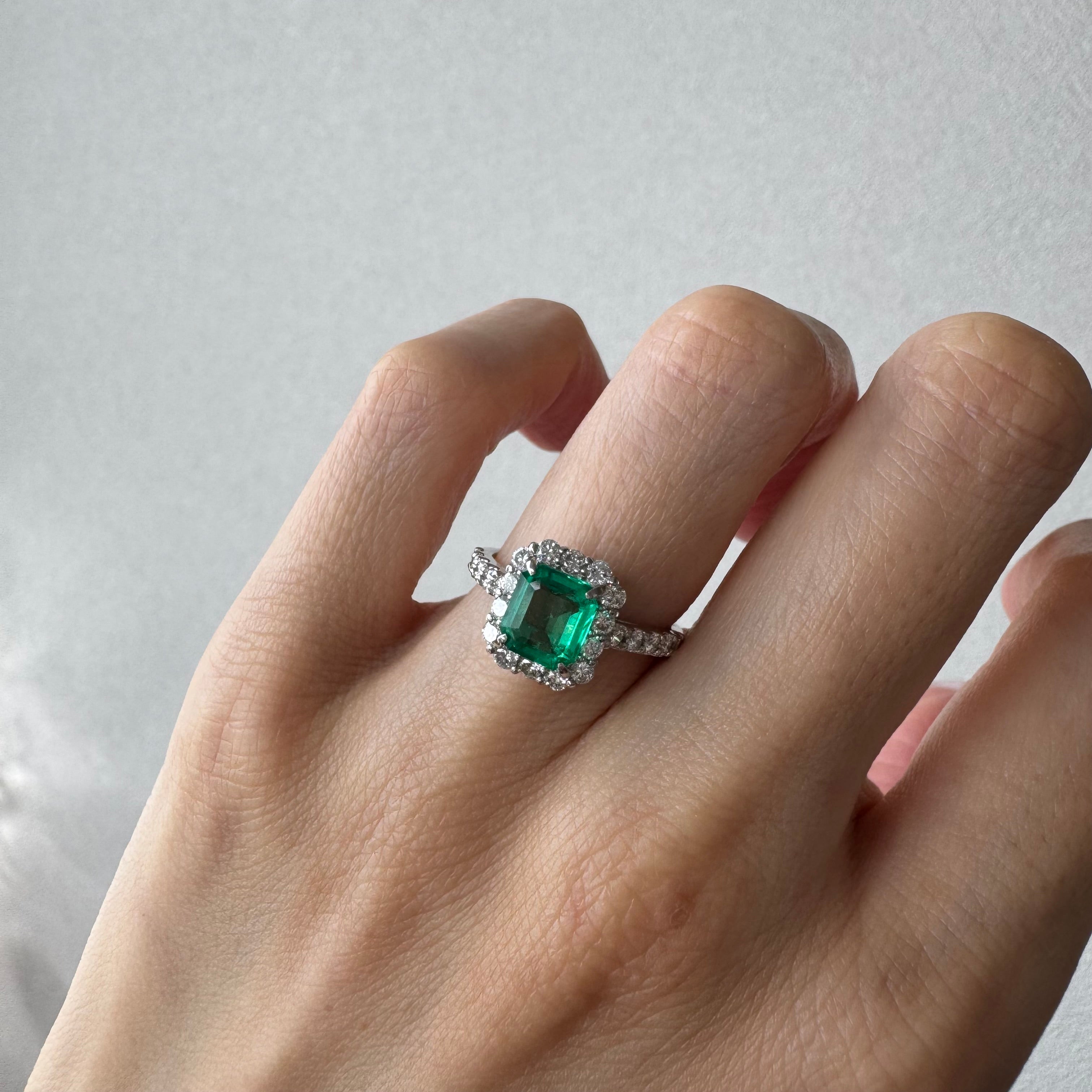 23［一点物］リング エメラルド 1.1ct SQ PT