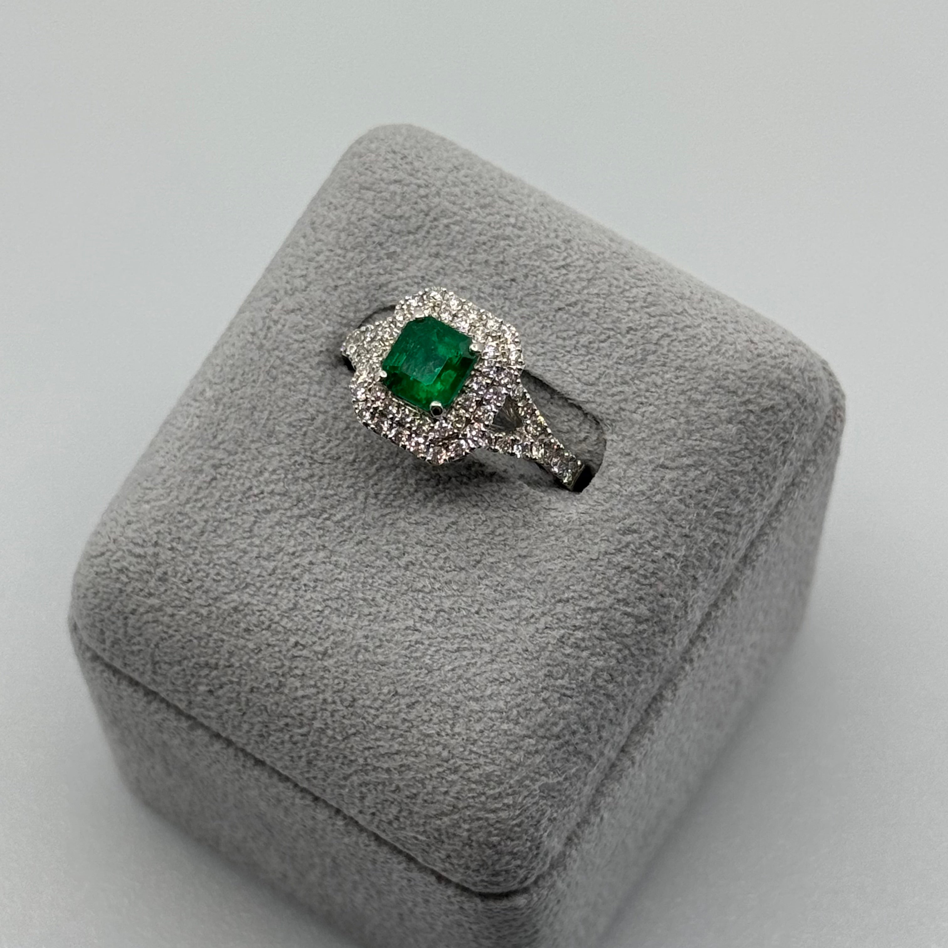 7［一点物］リング エメラルド 0.9ct SQ PT