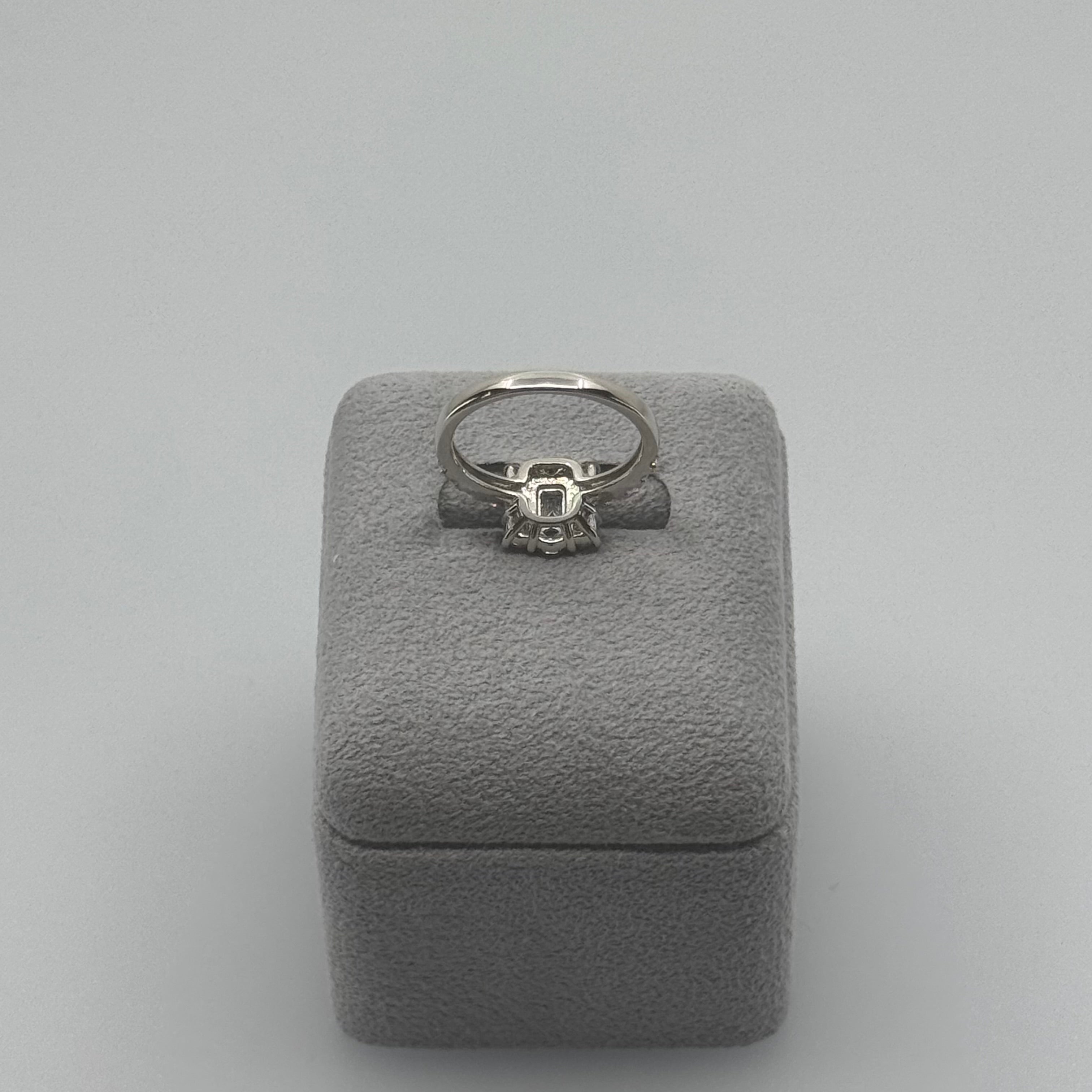 6［一点物］リング ダイヤ 0.3ct SQ PT