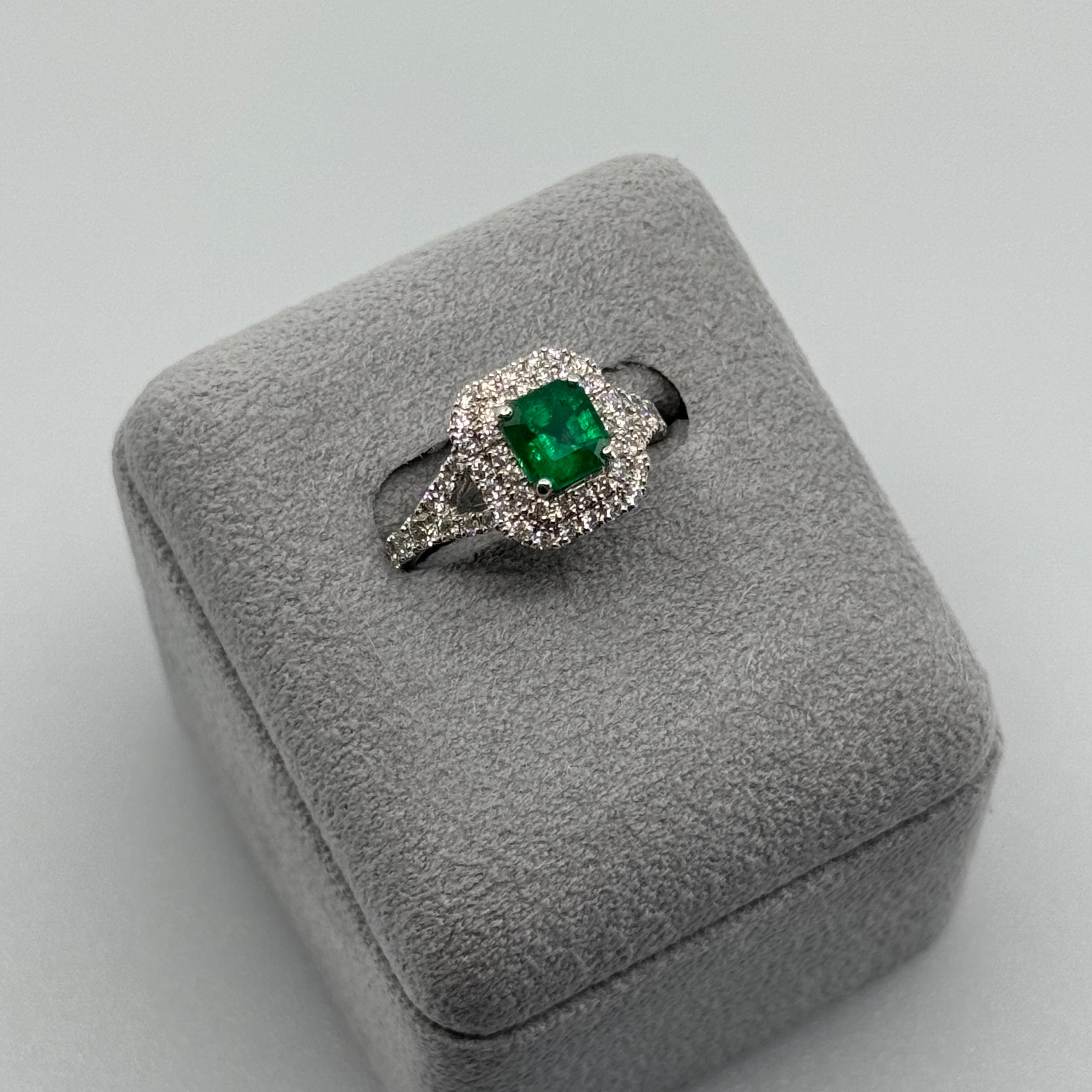 7［一点物］リング エメラルド 0.9ct SQ PT