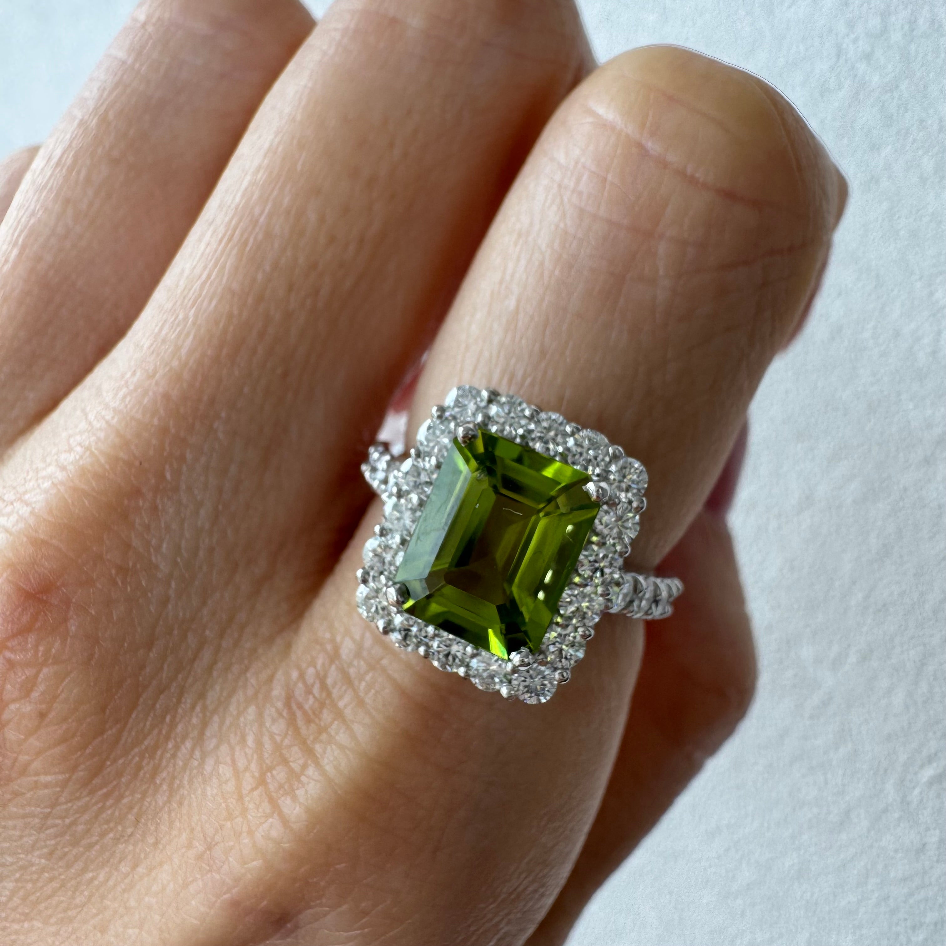 ［チュチュの音色］ リング ペリドット