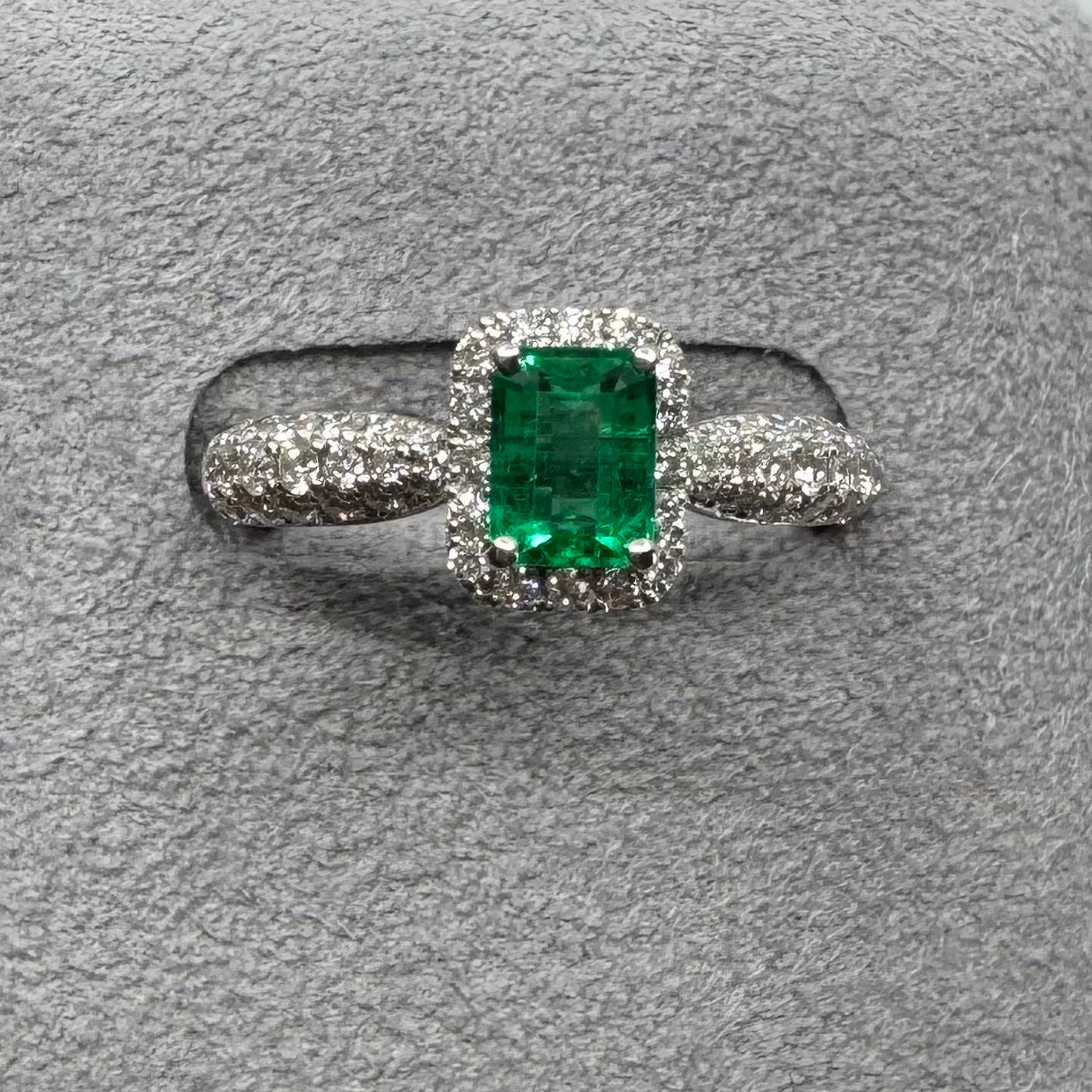 ［パリの小路］リング エメラルド  0.5ct前後 SQ