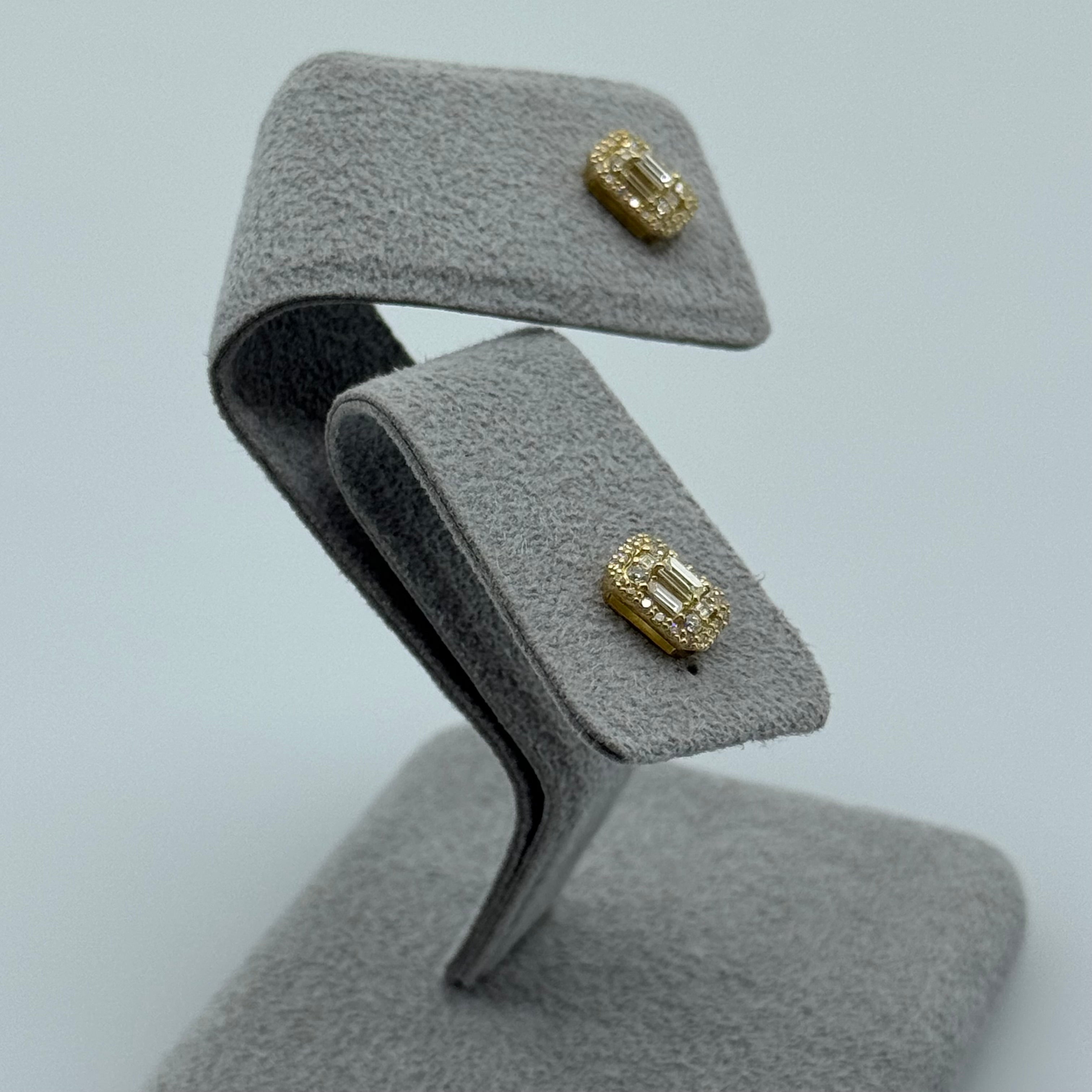 ［女医さん］ピアス ダイヤ