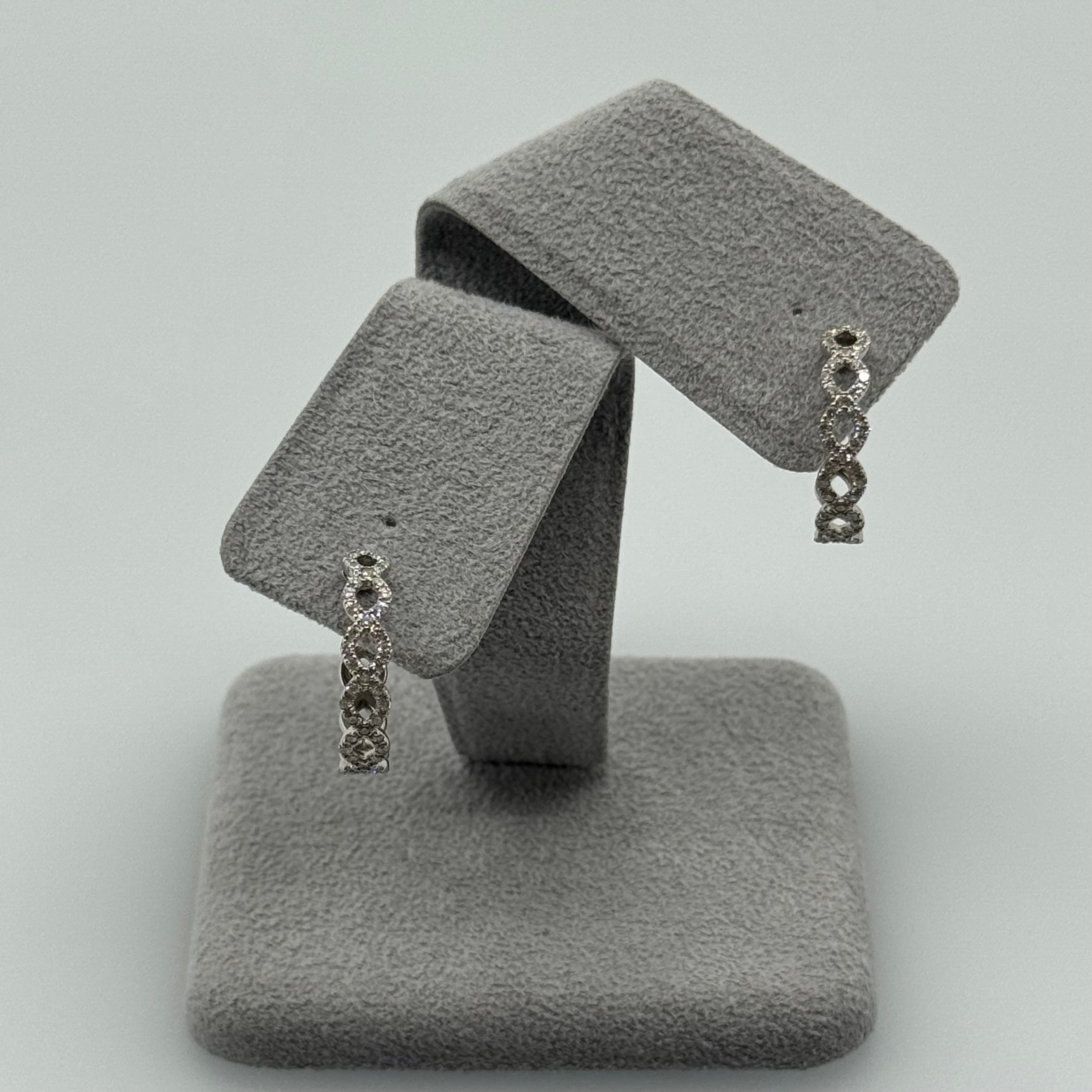 ［アポトラ］ピアス ダイヤ