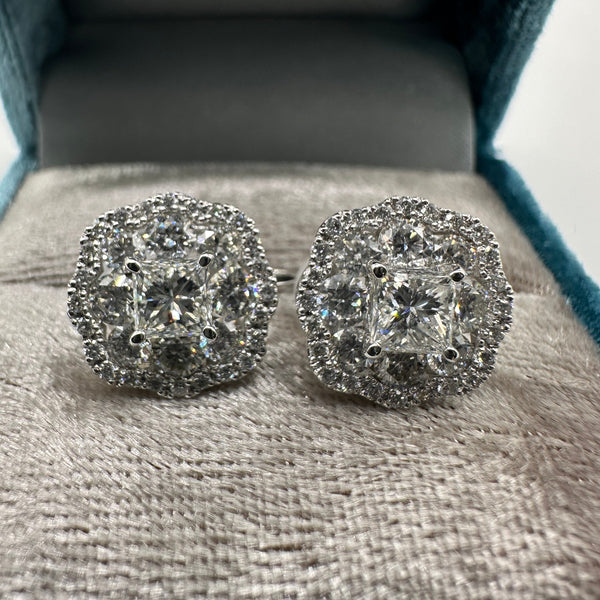 あやピアス５点　1182 1125 1126 1127 1128 ラナンキュラス］ピアス SQ ダイヤ 中石0.5ct – AYAKO SAKURAI