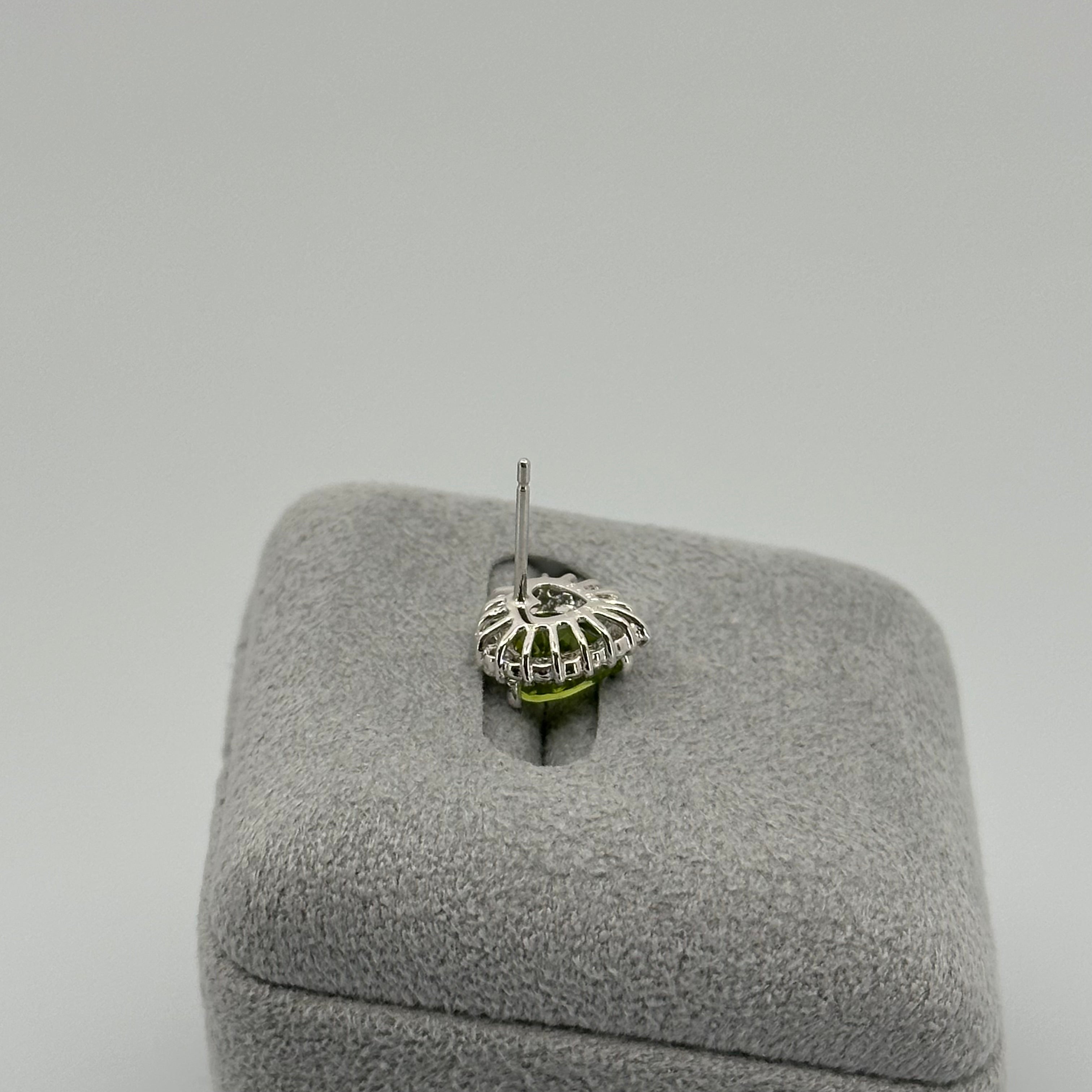 304［一点物］ピアス ペリドット 1.2ct×2 HS PT