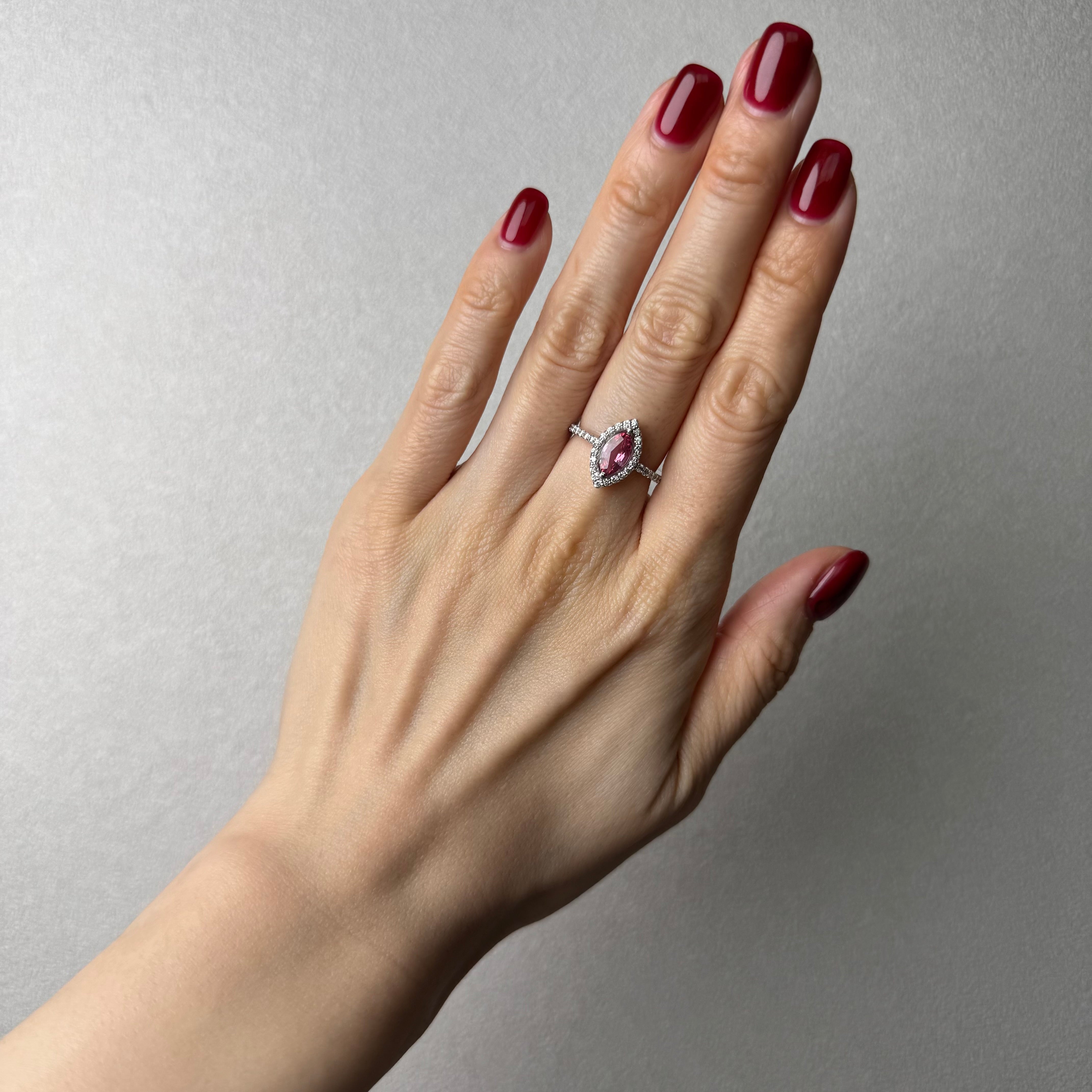 142［一点物］パパラチアサファイア 0.9ct前後 MQ リング