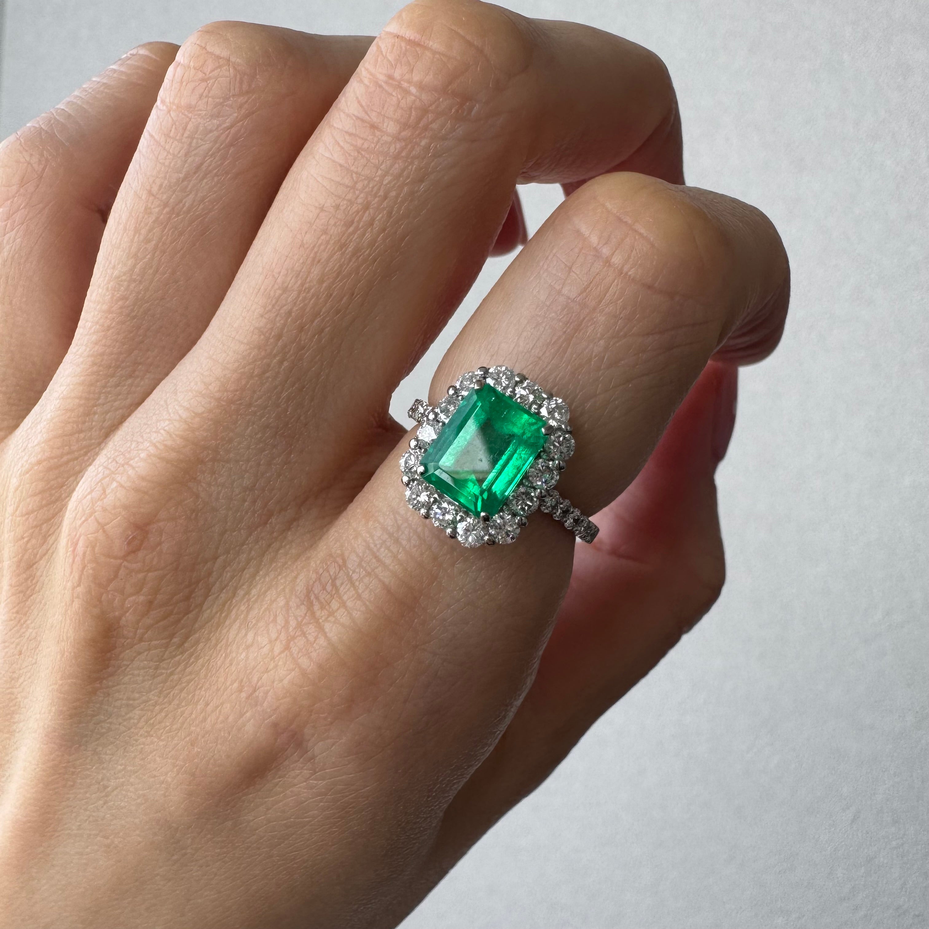 16［一点物］リング エメラルド 2.4ct SQ PT