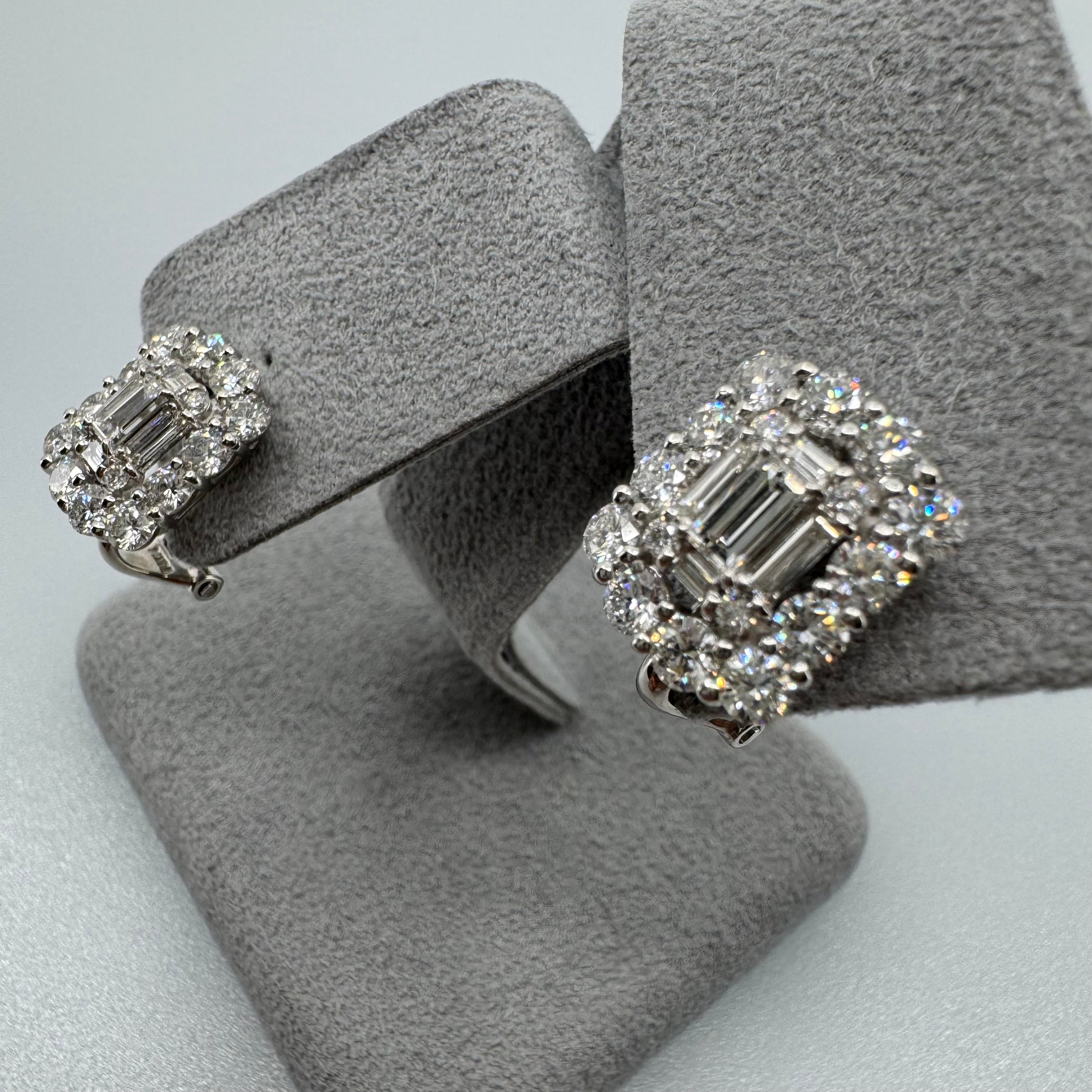 ［女医さん］ピアス ダイヤ