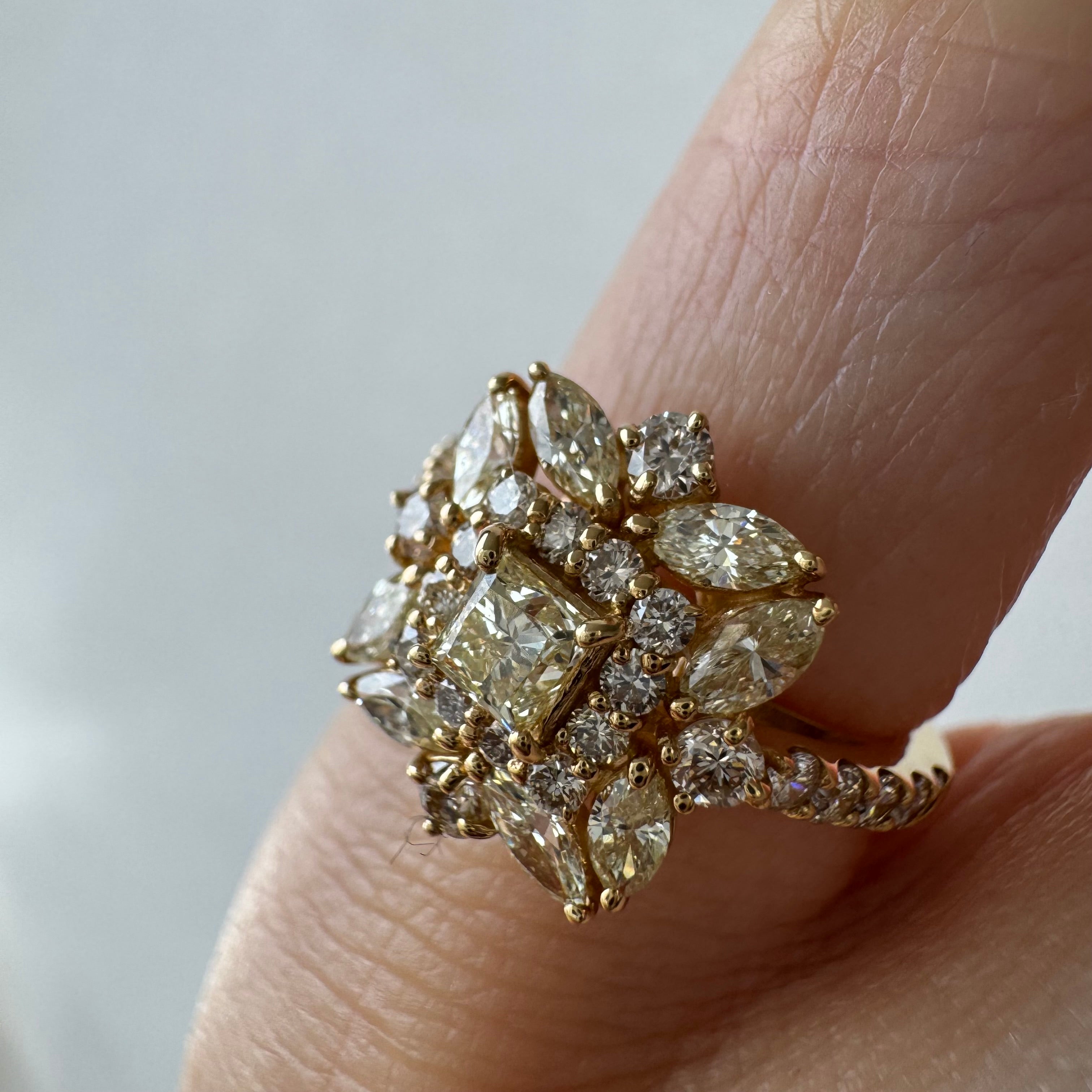 ［アラベスク］リング ダイヤ