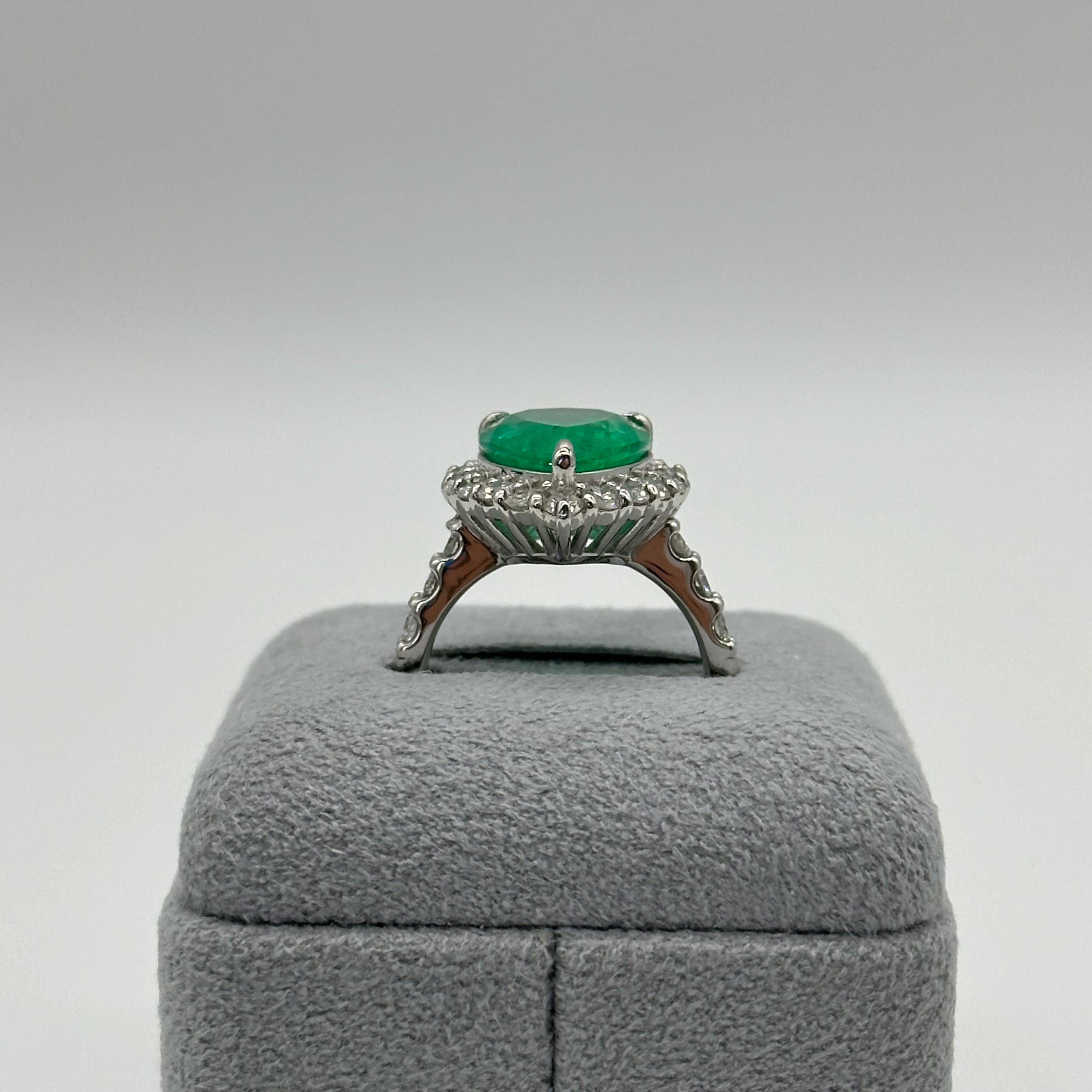 エメラルド 中石4.9ct PS PTリング｜AYAKO SAKURAI（櫻井 彩子（サクライ アヤコ））公式通販サイト