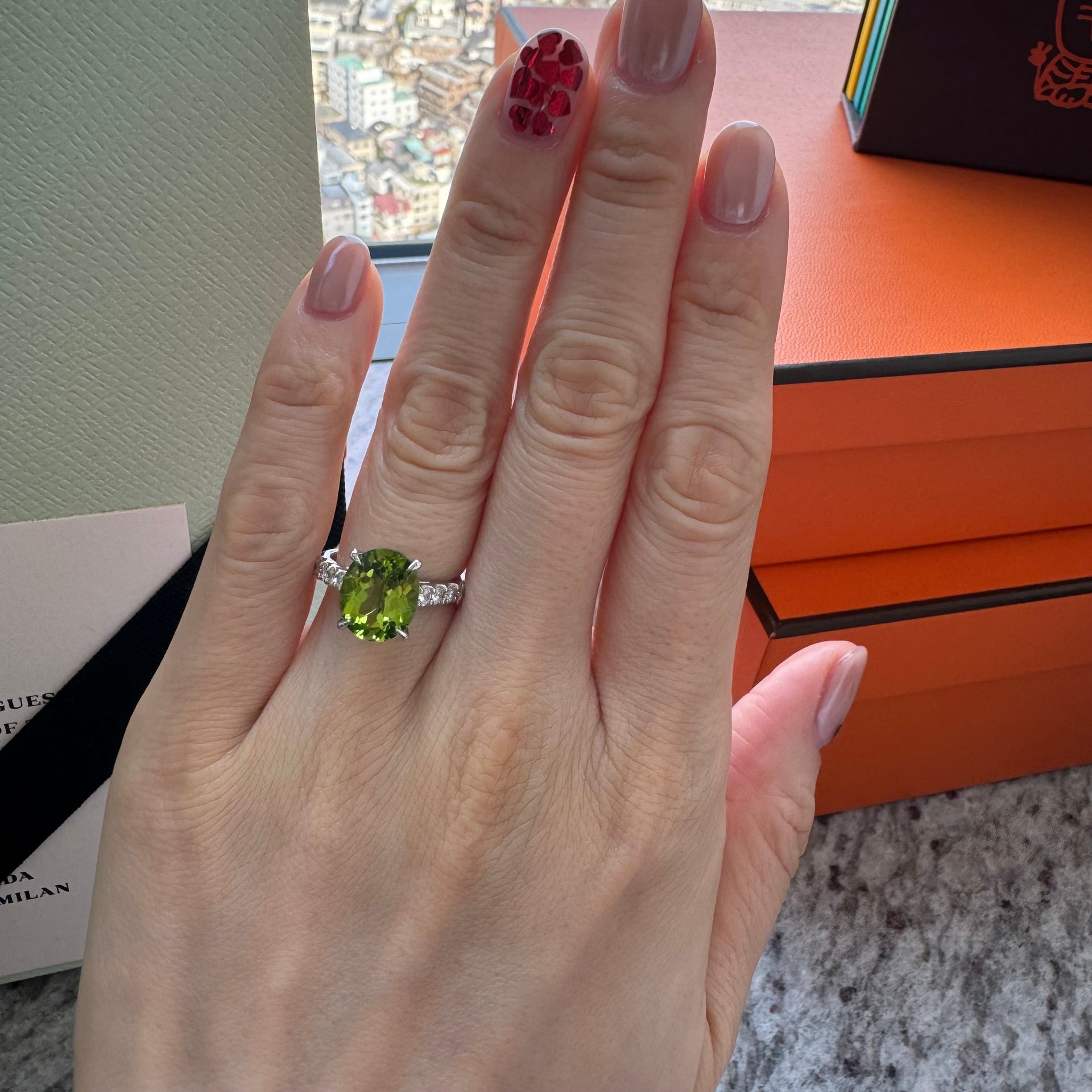 ペリドットリング 中石PE4ct 前後 OV PT〜彩子もおすすめペリドット 
