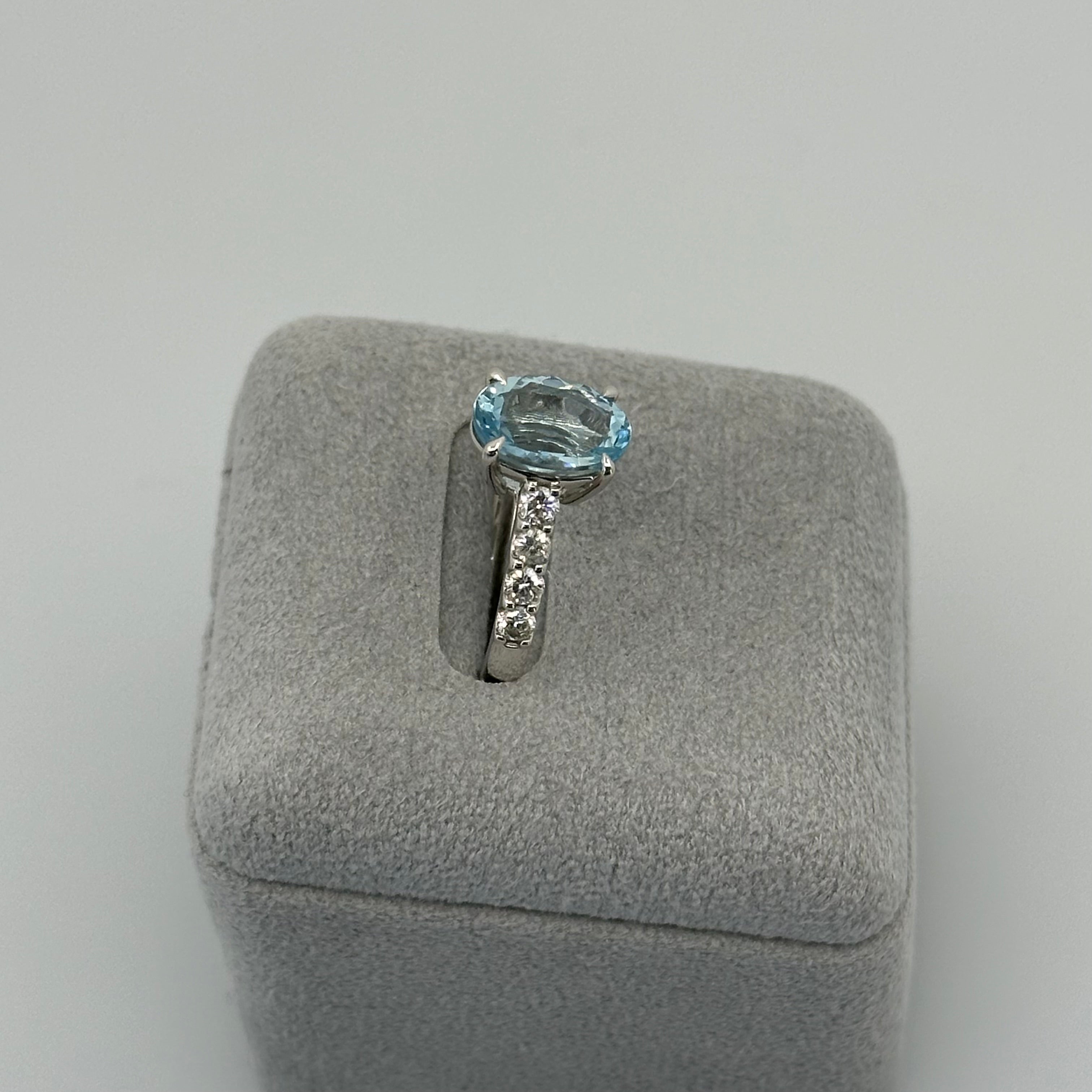 18［一点物/ソワレ］リング アクアマリン 2.2ct OV PT