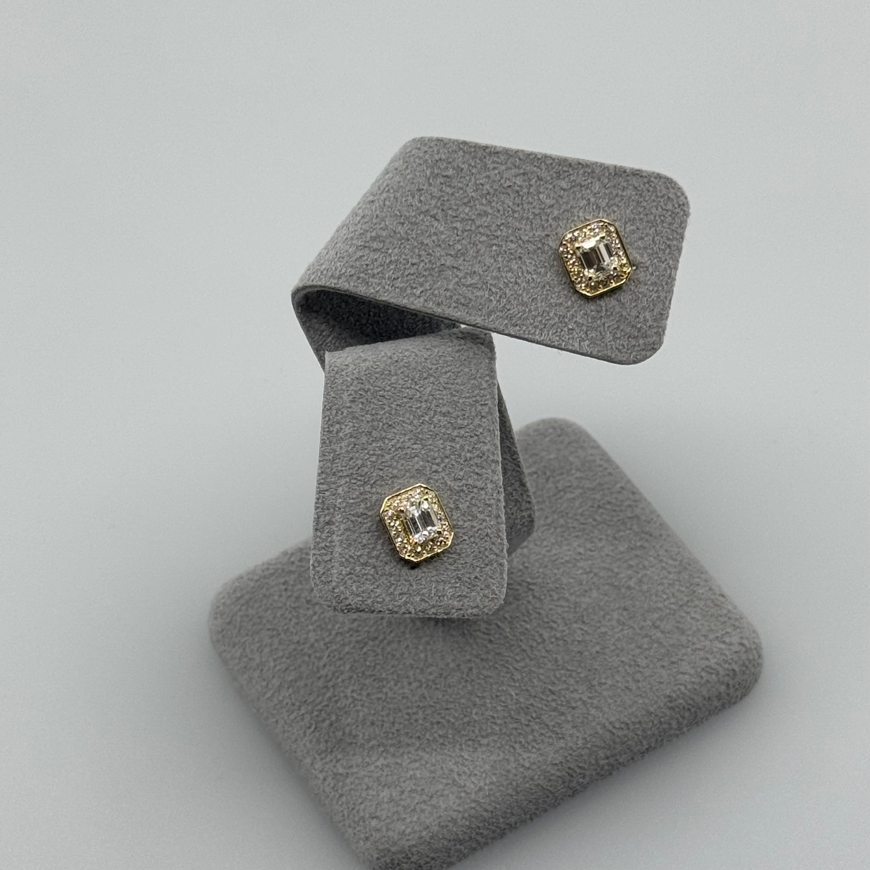 ［アロマ］ピアス