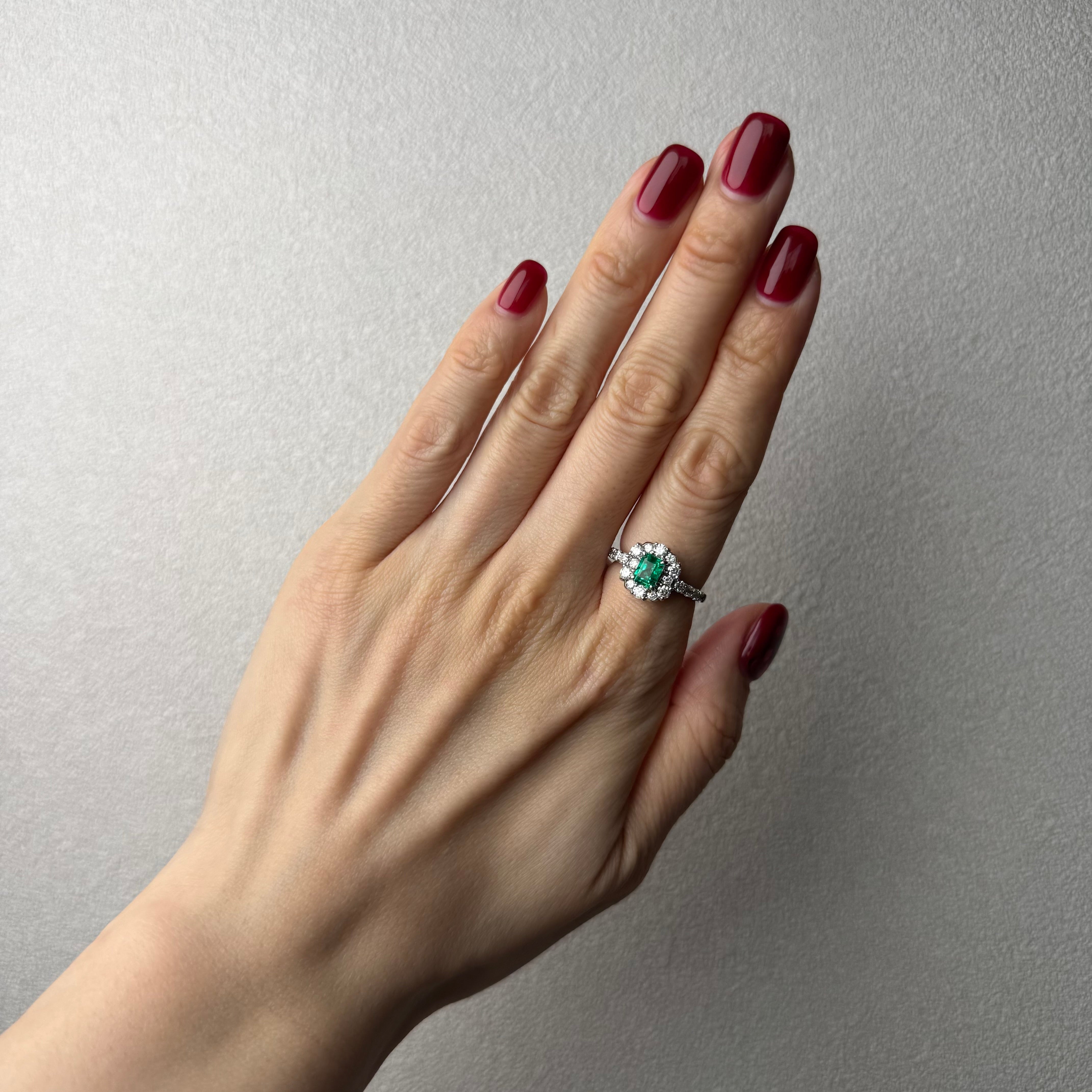 53［一点物/マノン］リング エメラルド 0.7ct前後 SQ PT