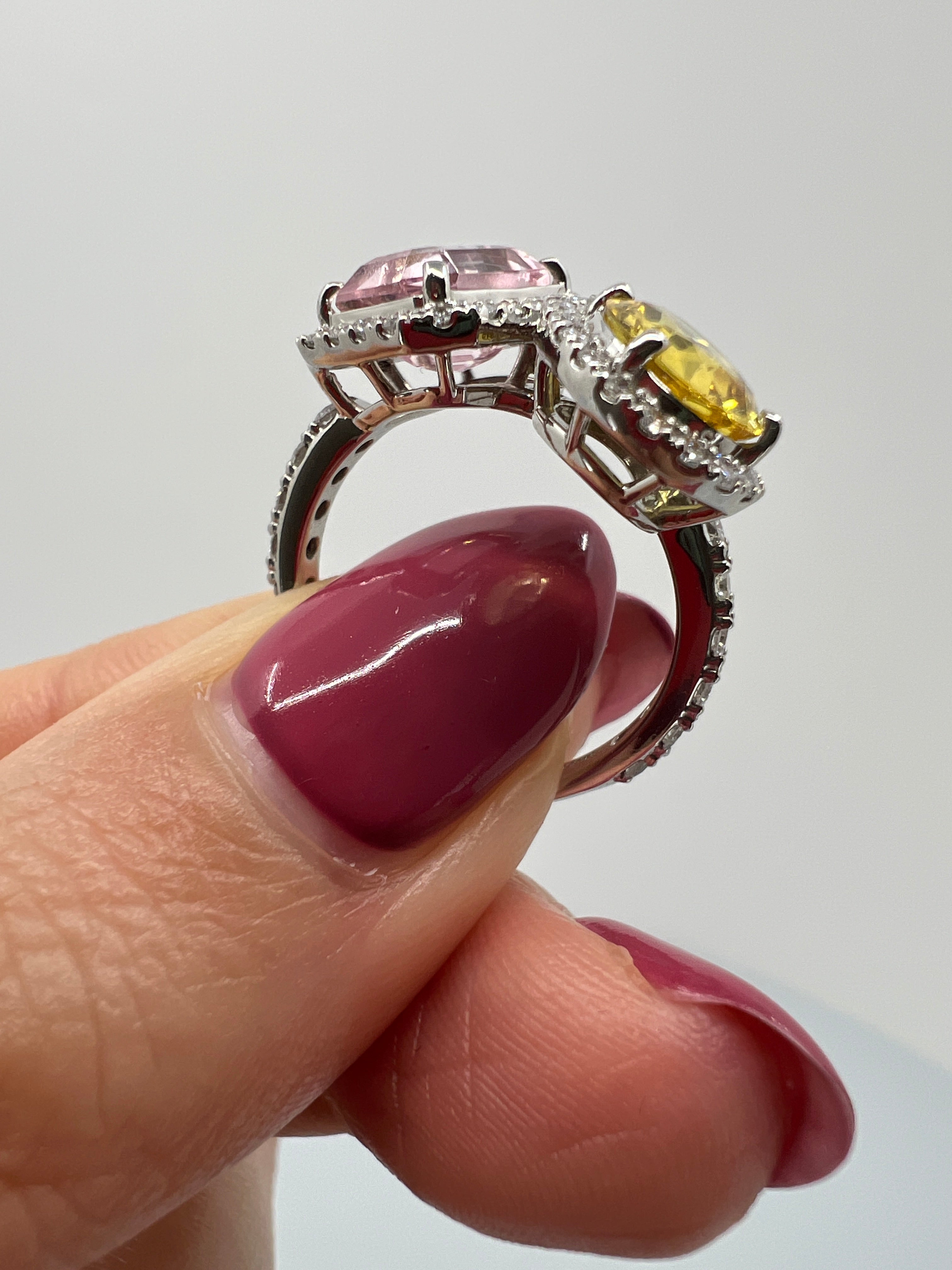 ［ベニエ］リング イエローサファイア 1.7ct OV/モルガナイト 1.9ct EM