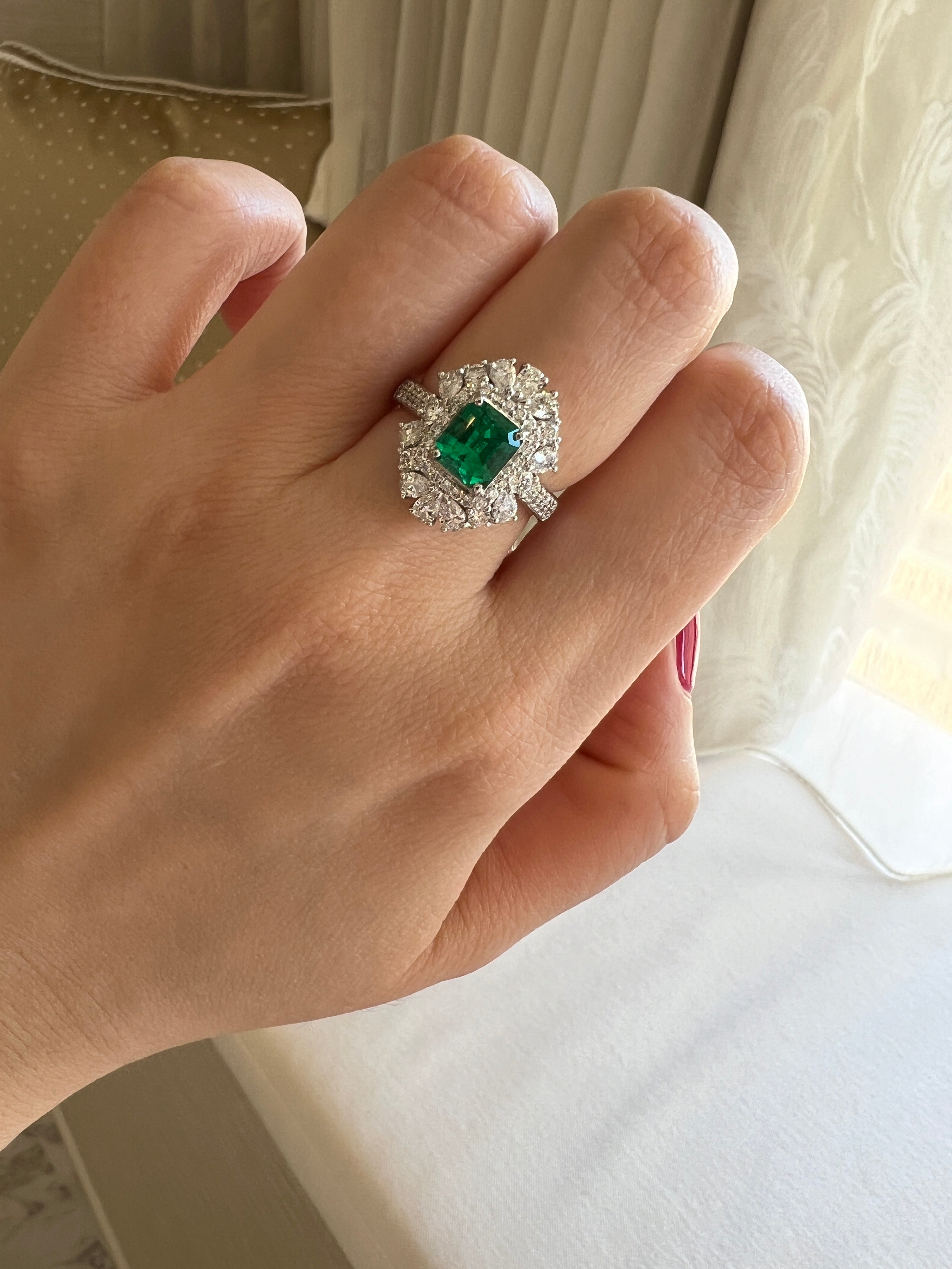 52-超特品 カナリアの夢 エメラルド 中石1.25ct前後 PT EM〜彩子も狙ってます♡完璧なデザイン｜AYAKO SAKURAI（櫻井 彩子（サクライ アヤコ））公式通販サイト