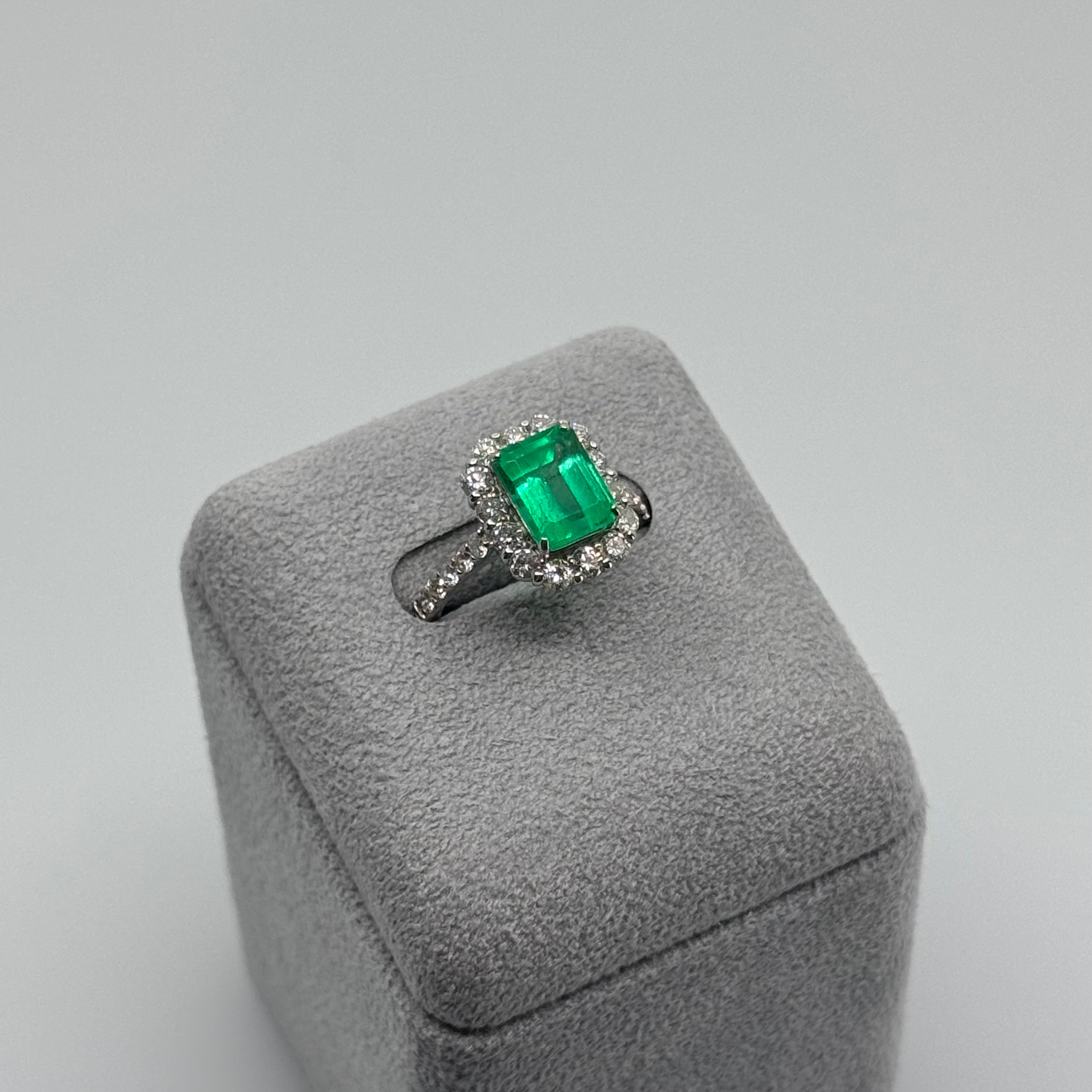 16［一点物］リング エメラルド 2.4ct SQ PT