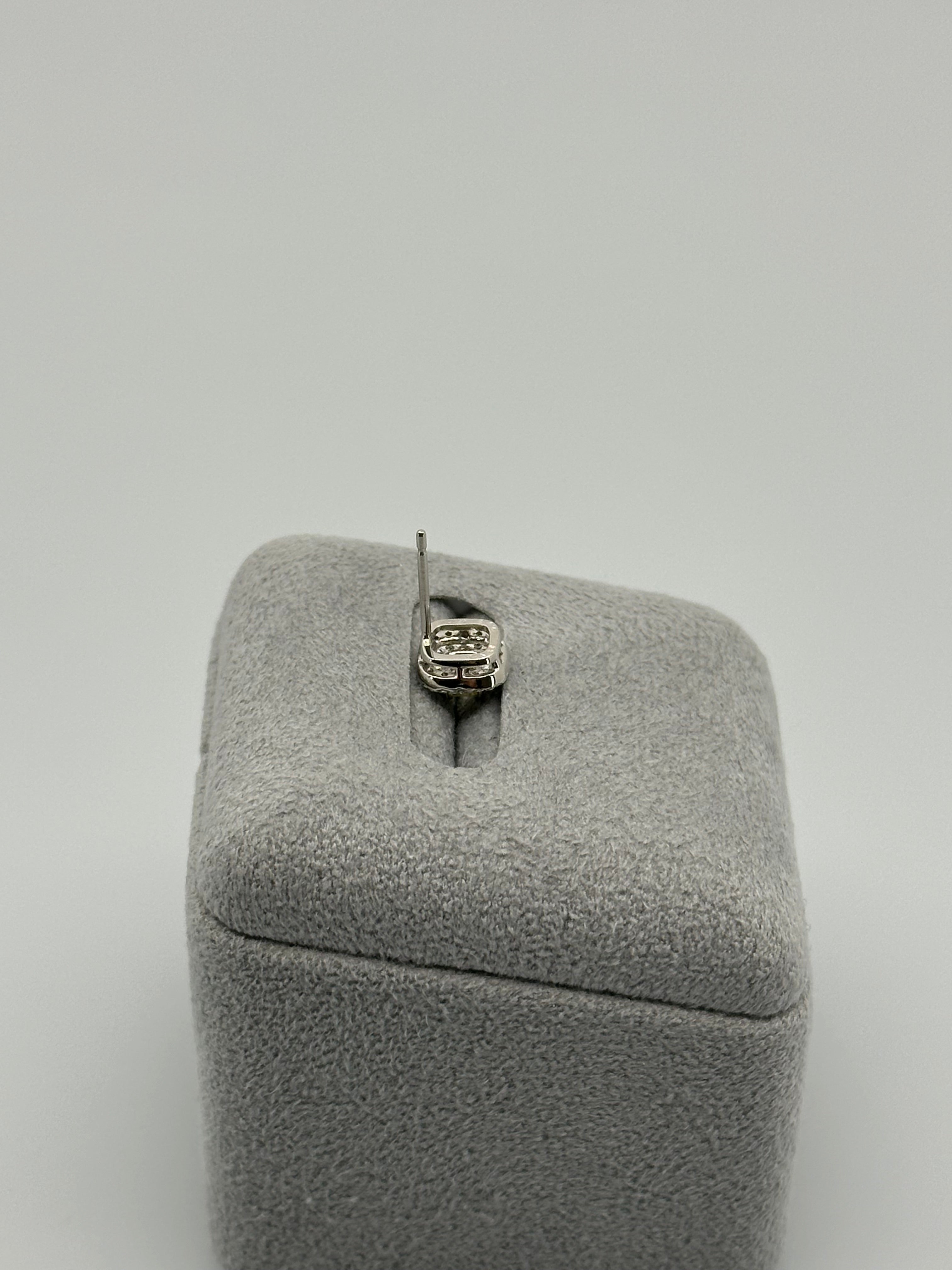 ［ジョーヌ］ピアス ダイヤ 0.15ct×2 SQ PT