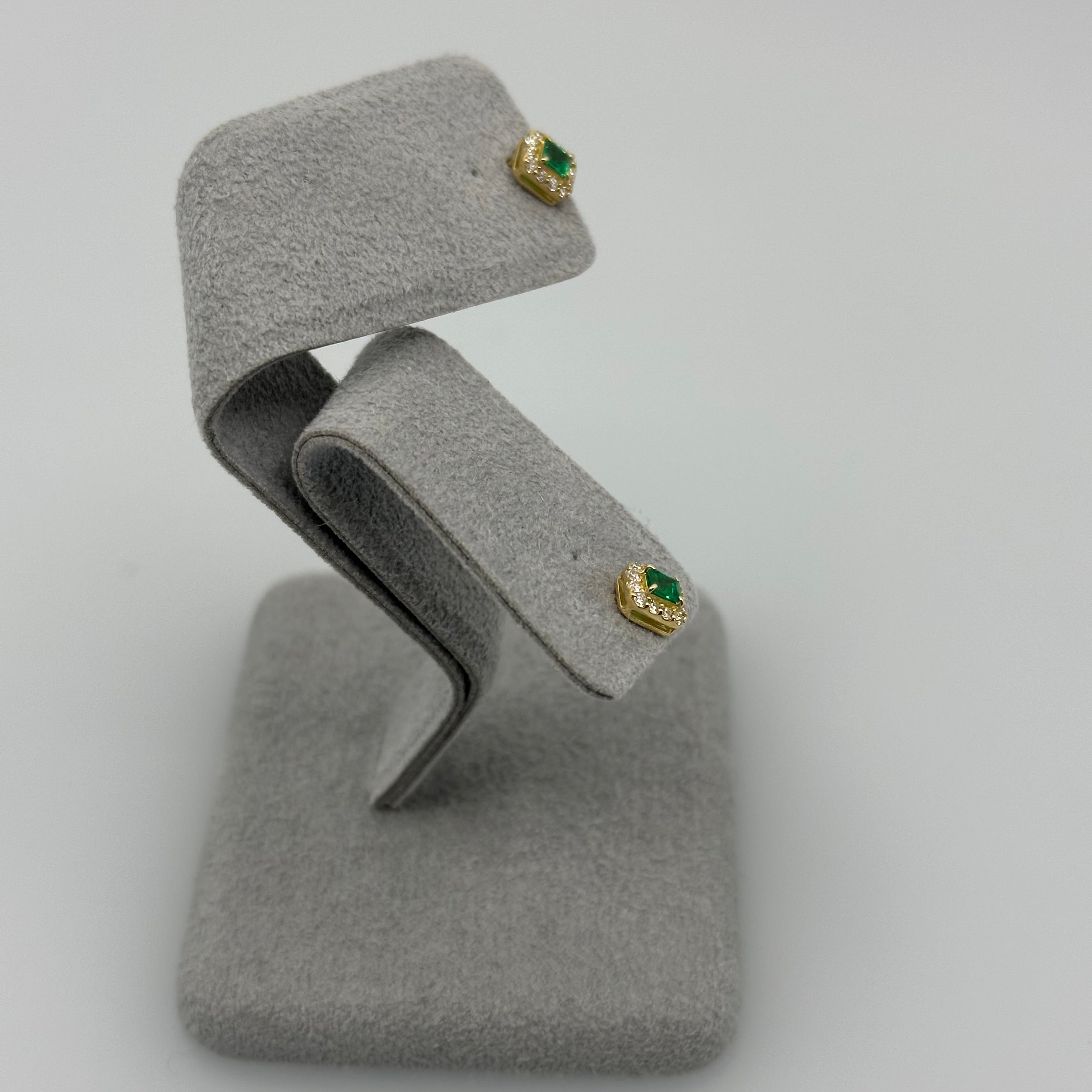 306［一点物］ピアス エメラルド 0.1ct×2 SQ